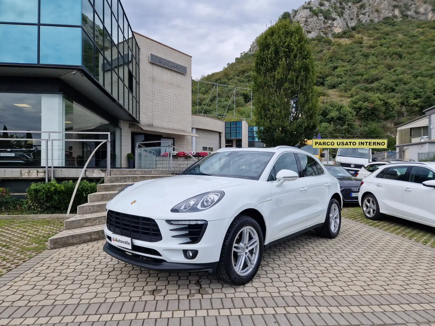 Porsche Macan 2.0 Blanc - 1