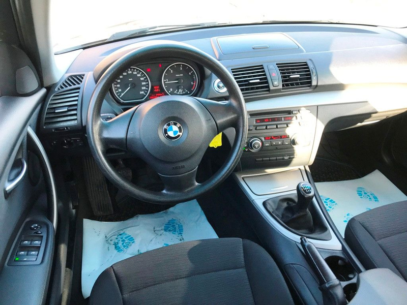 BMW 118 1 Limousine 118d/2.Hand/Tüv Neu — photo 10