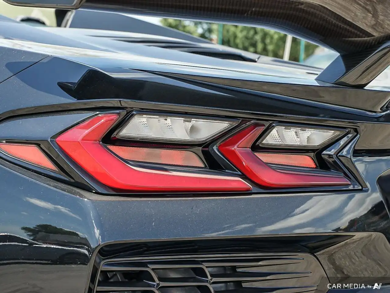Chevrolet Corvette снимка Chevrolet Corvette