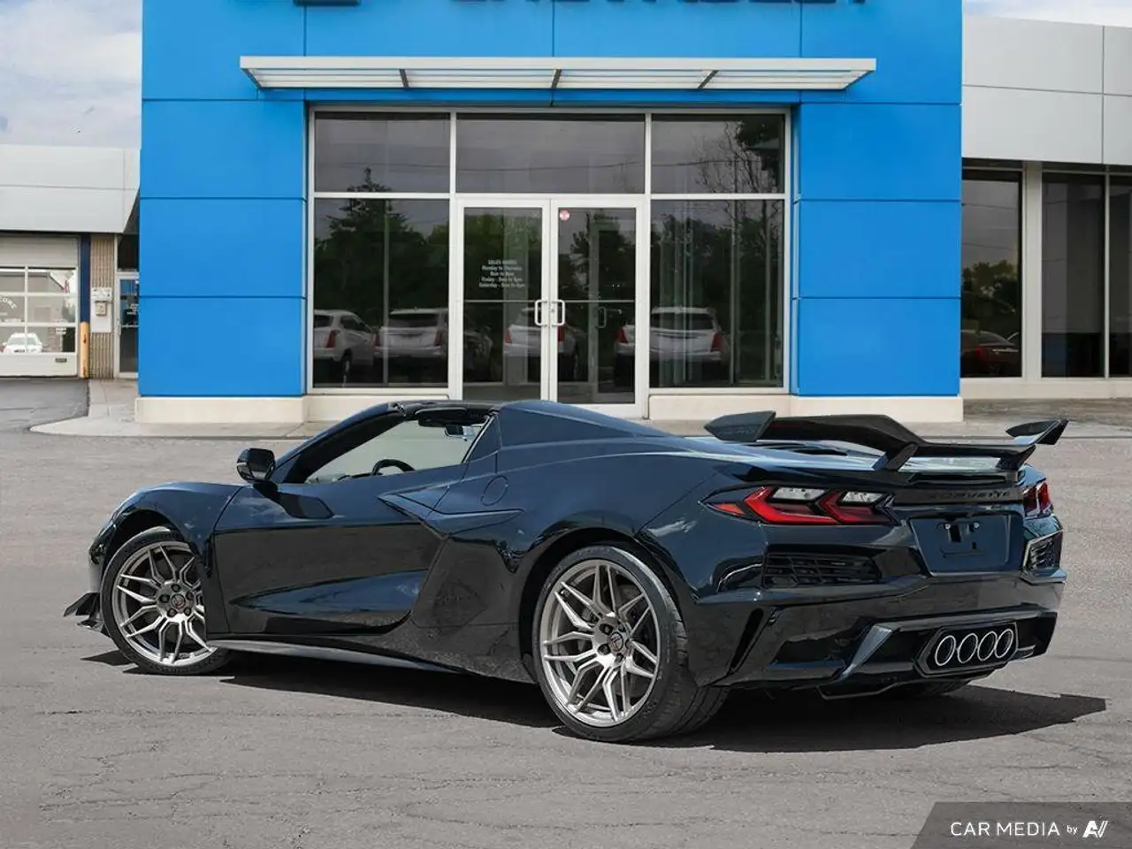 Chevrolet Corvette снимка Chevrolet Corvette
