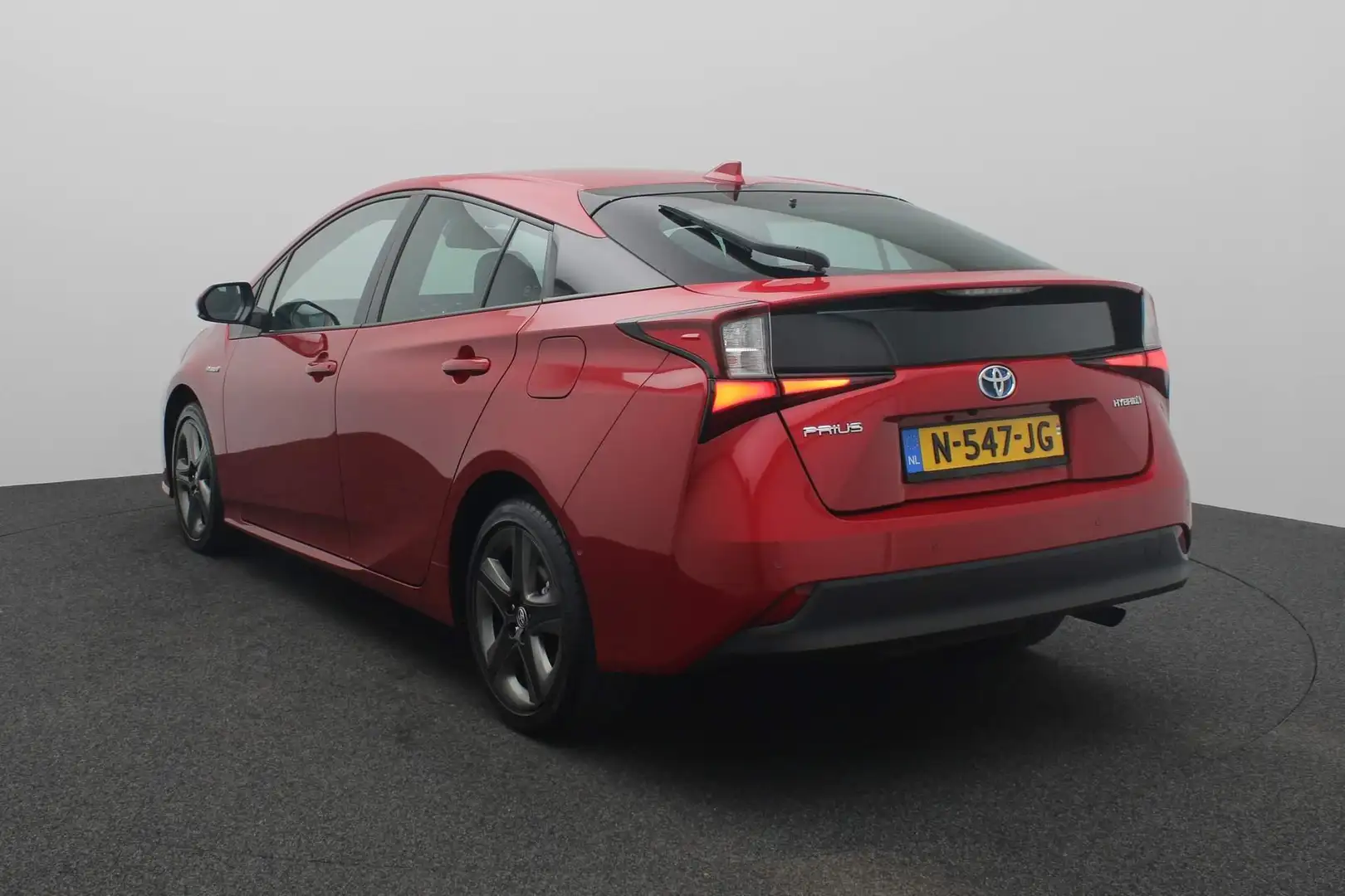 Toyota Prius 1.8 Executive Automaat | Airco | Navigatie | Achte Rood - 2