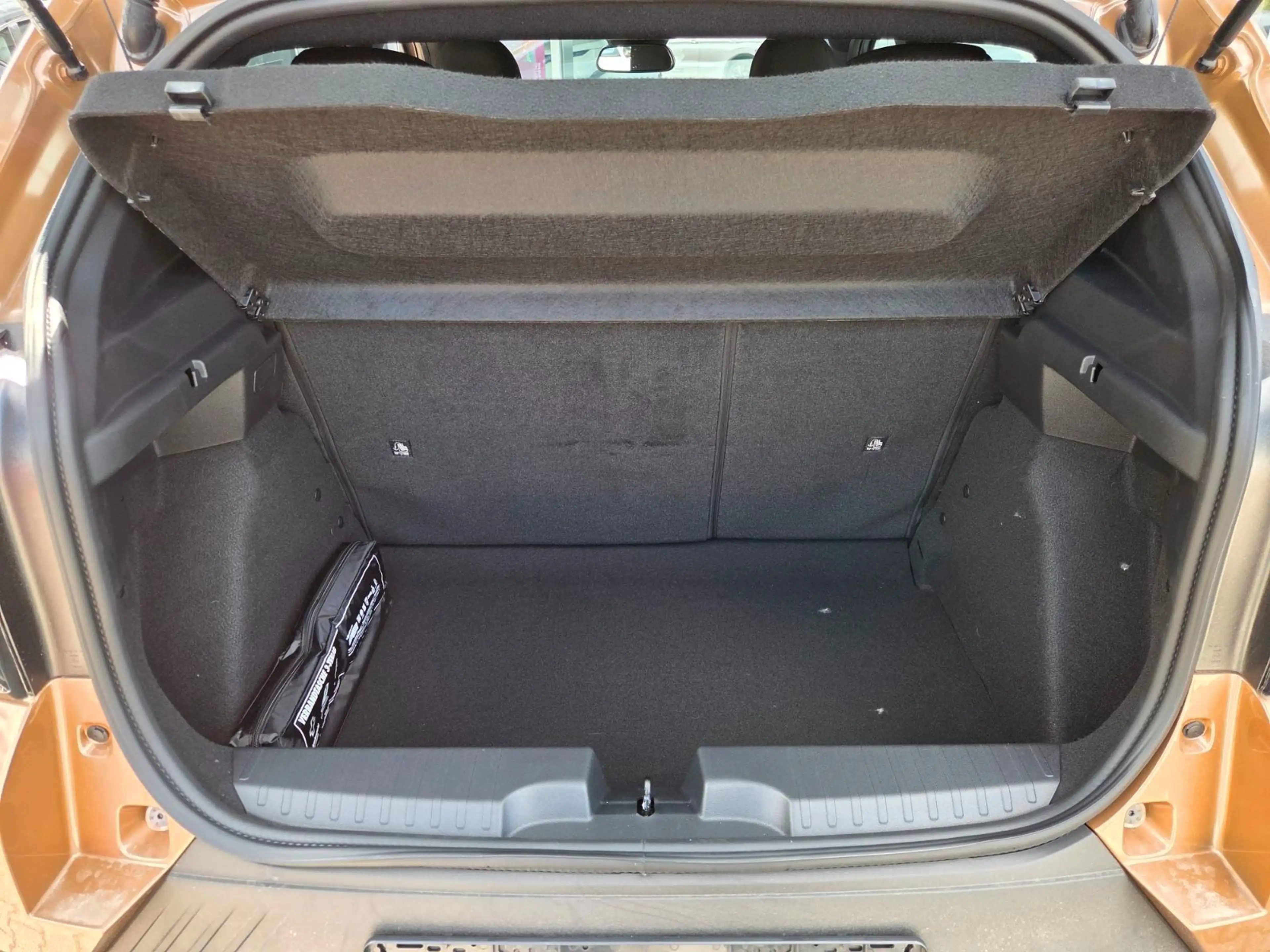Fiat Grande Panda "Icon" 1.2 Turbo (100 PS) 6MT Tech — photo 15
