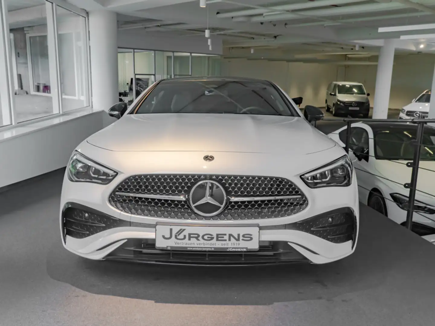 Mercedes-Benz CLE 220 d Coupé AMG-Sport/360/Pano/Night/Distr Weiß - 2