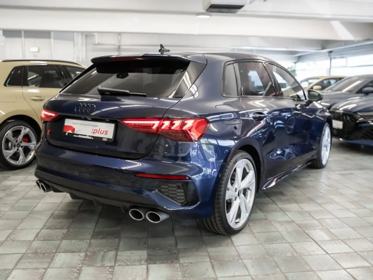 Audi S3 Sportback LM19 Matrix LED B&O Navi+ Dämpferr. Bleu - 2