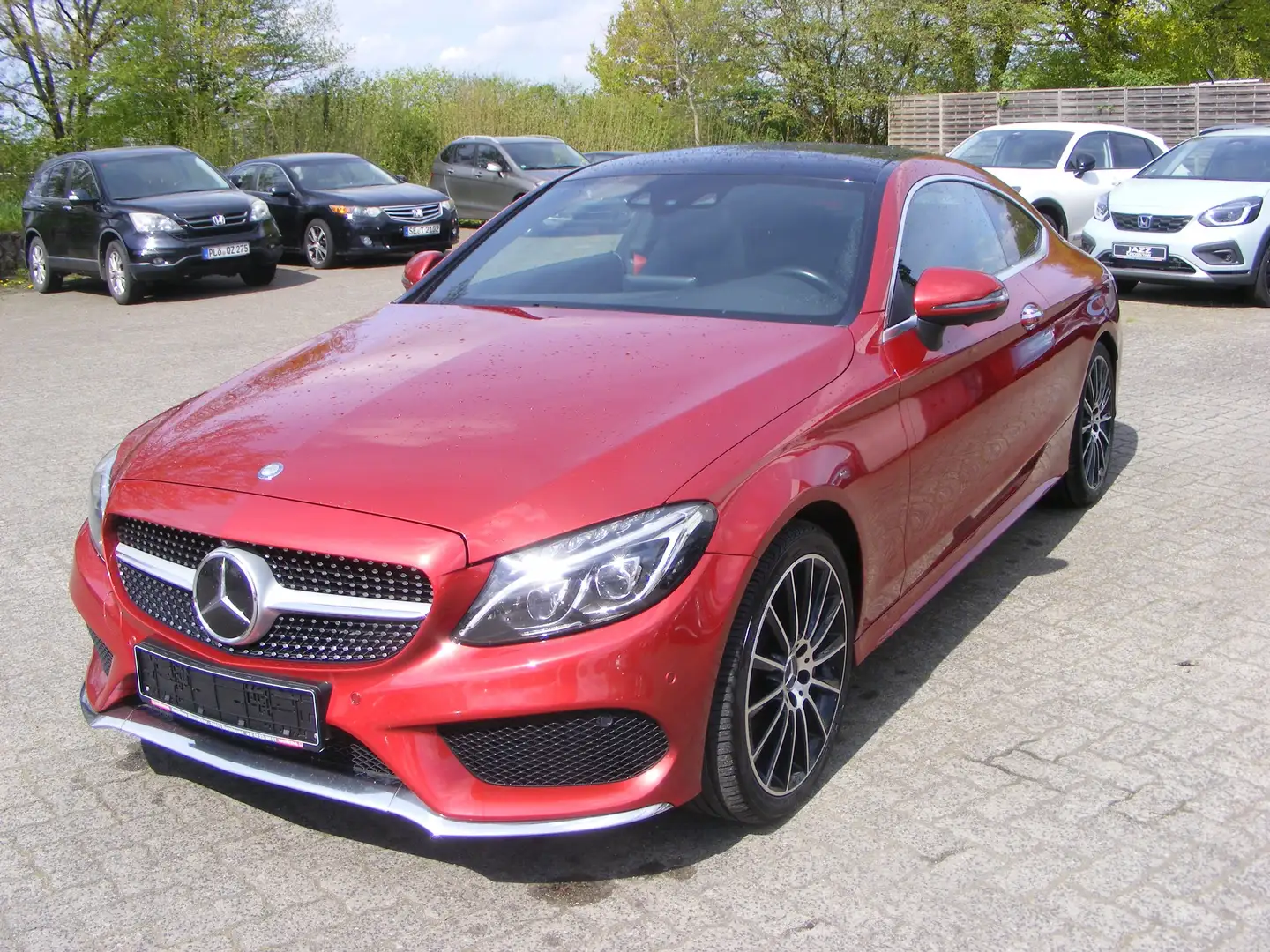 Mercedes-Benz C 250 Coupe 7G-TRONIC AMG Line Rot - 2