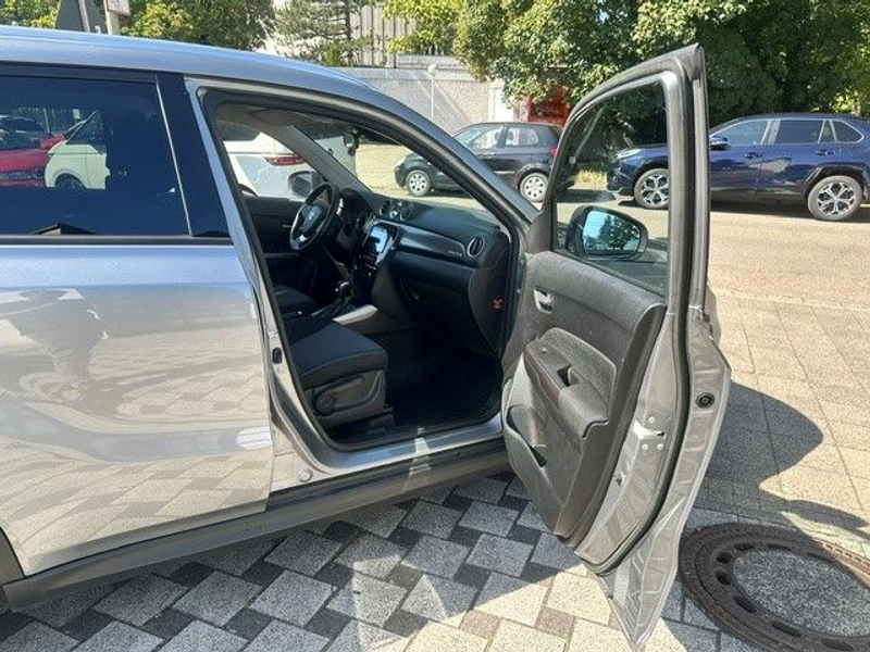 Suzuki Vitara 1.5 Hybrid ALLGRIP AGS Comfort/ NAVI/AHK — photo 9