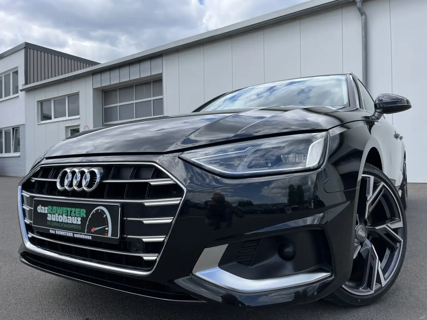 Audi A4 Avant 352.0 TDI advanced 181€ m. 20% Anzahlung S Schwarz - 1