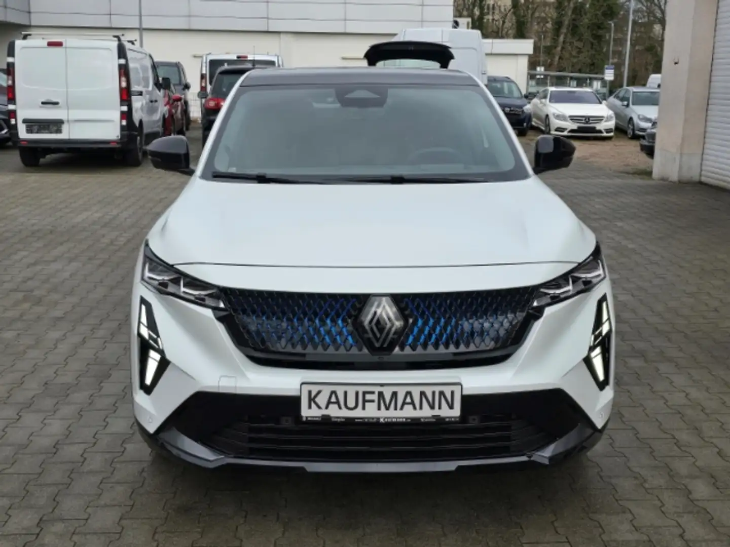 Renault Rafale 300 E-Tech Plug-in Hybrid 4x4 Atelier Alpine 1.2 E Weiß - 2