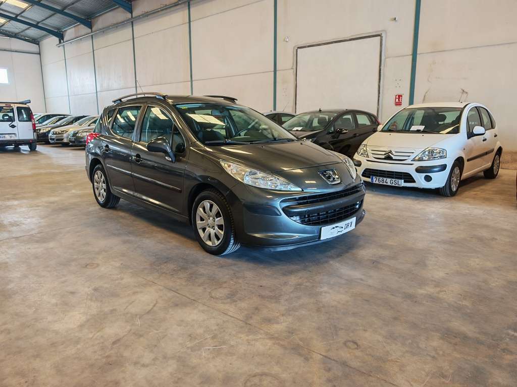 Peugeot 207 SW 1.6HDI Confort - foto 1