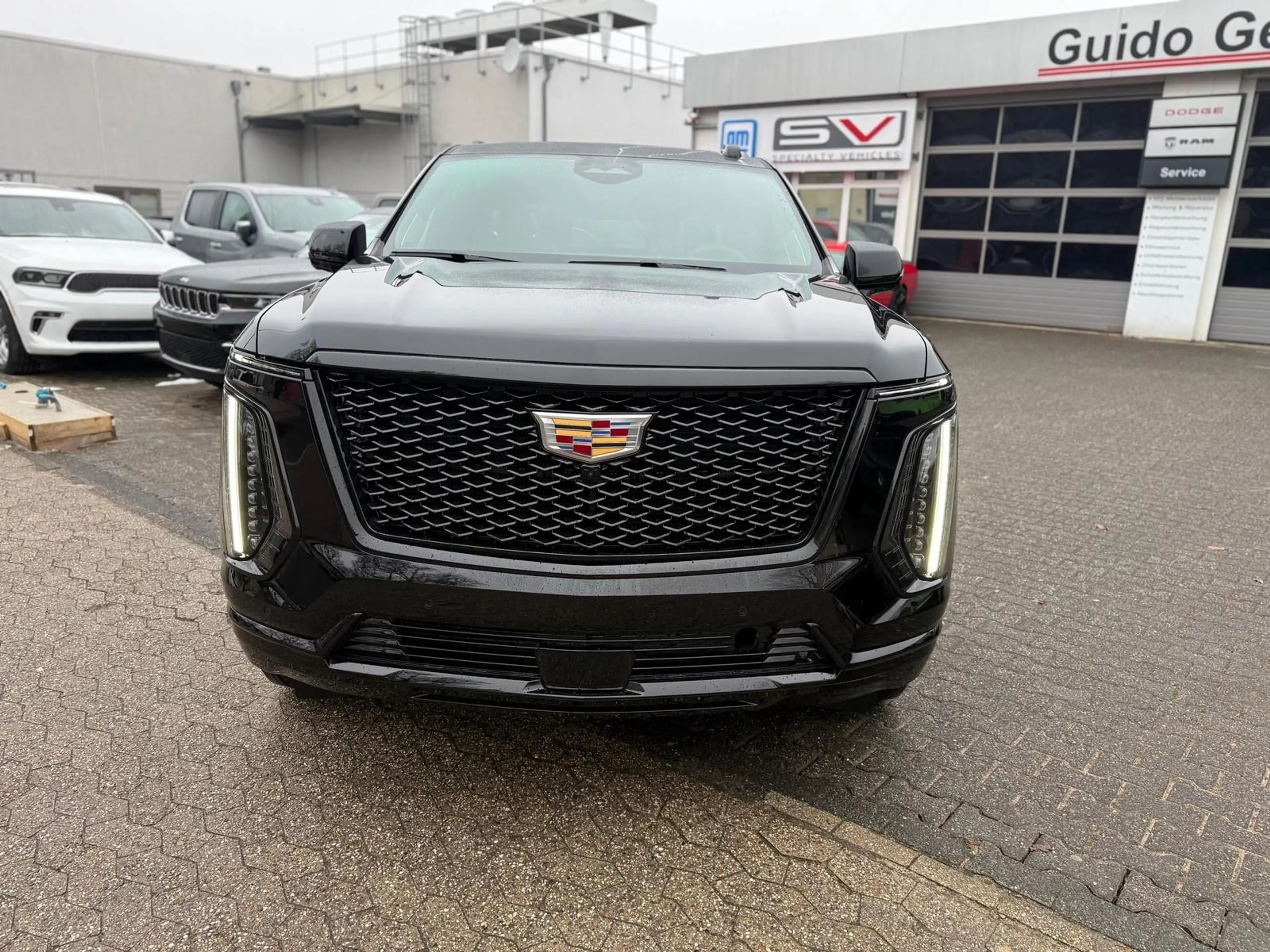 Cadillac Escalade ESV 6.2 V8 Platinum Sport ABV + 2026 — photo 8