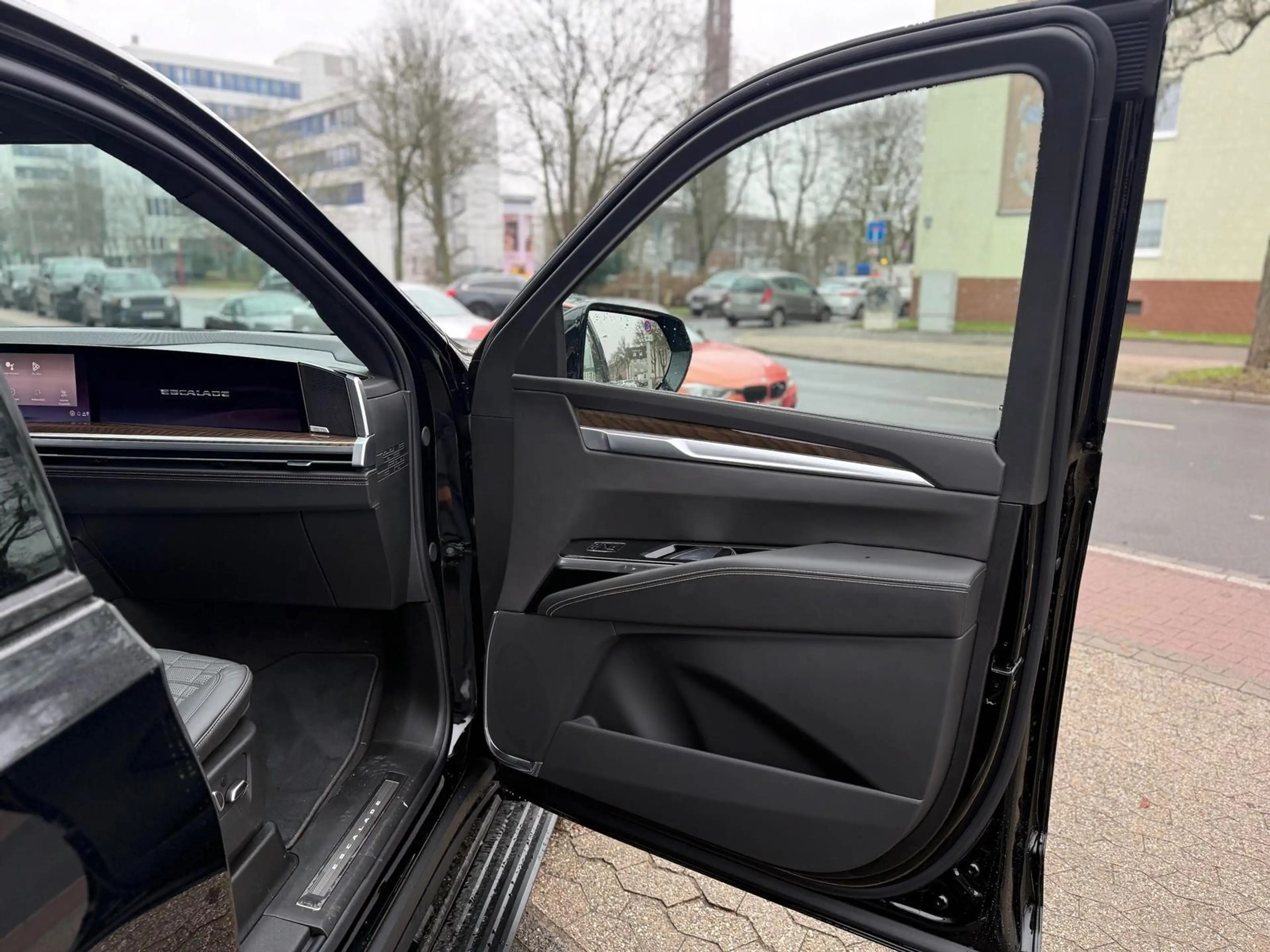 Cadillac Escalade ESV 6.2 V8 Platinum Sport ABV + 2026 — photo 13