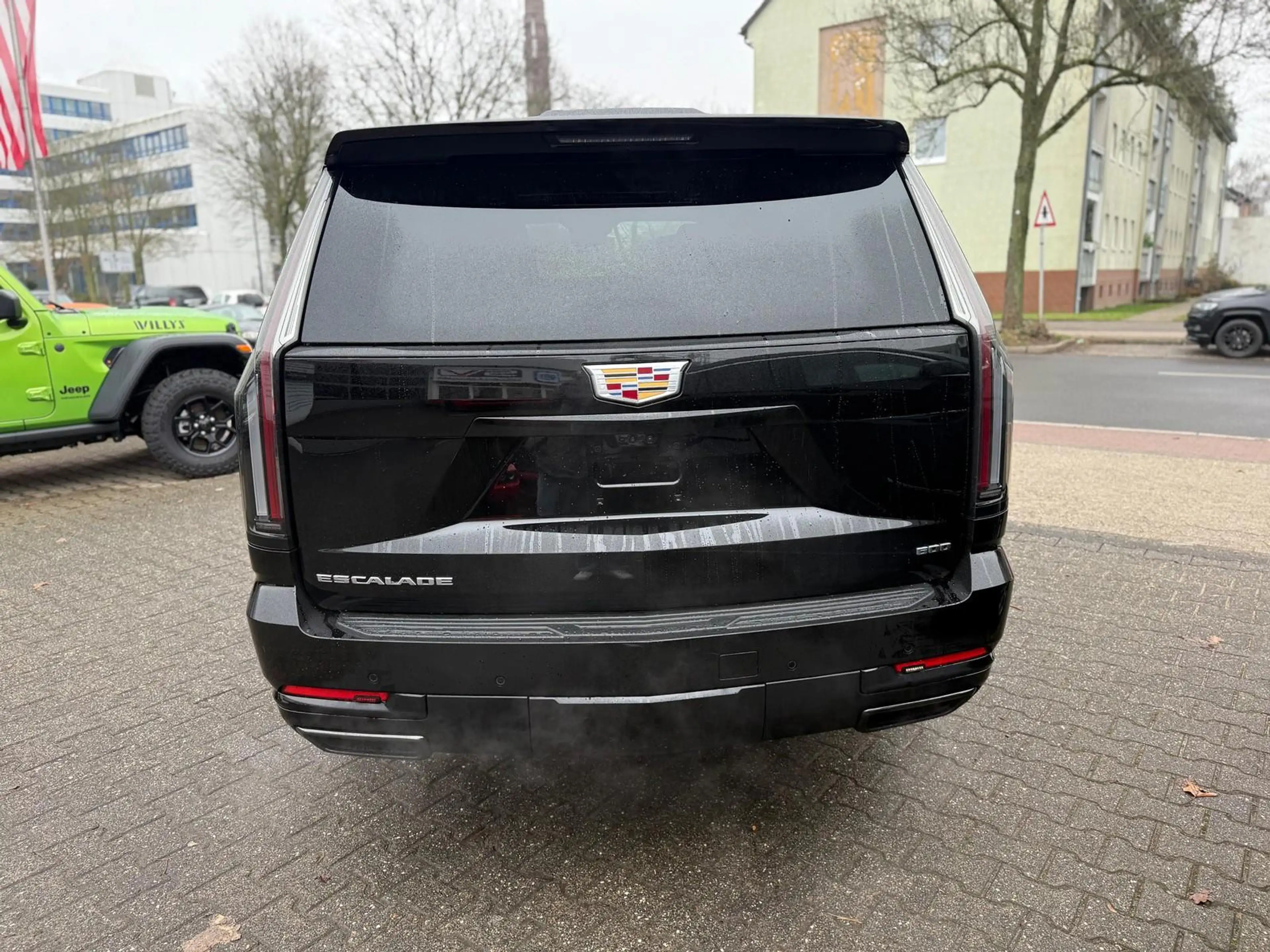 Cadillac Escalade ESV 6.2 V8 Platinum Sport ABV + 2026 — photo 4