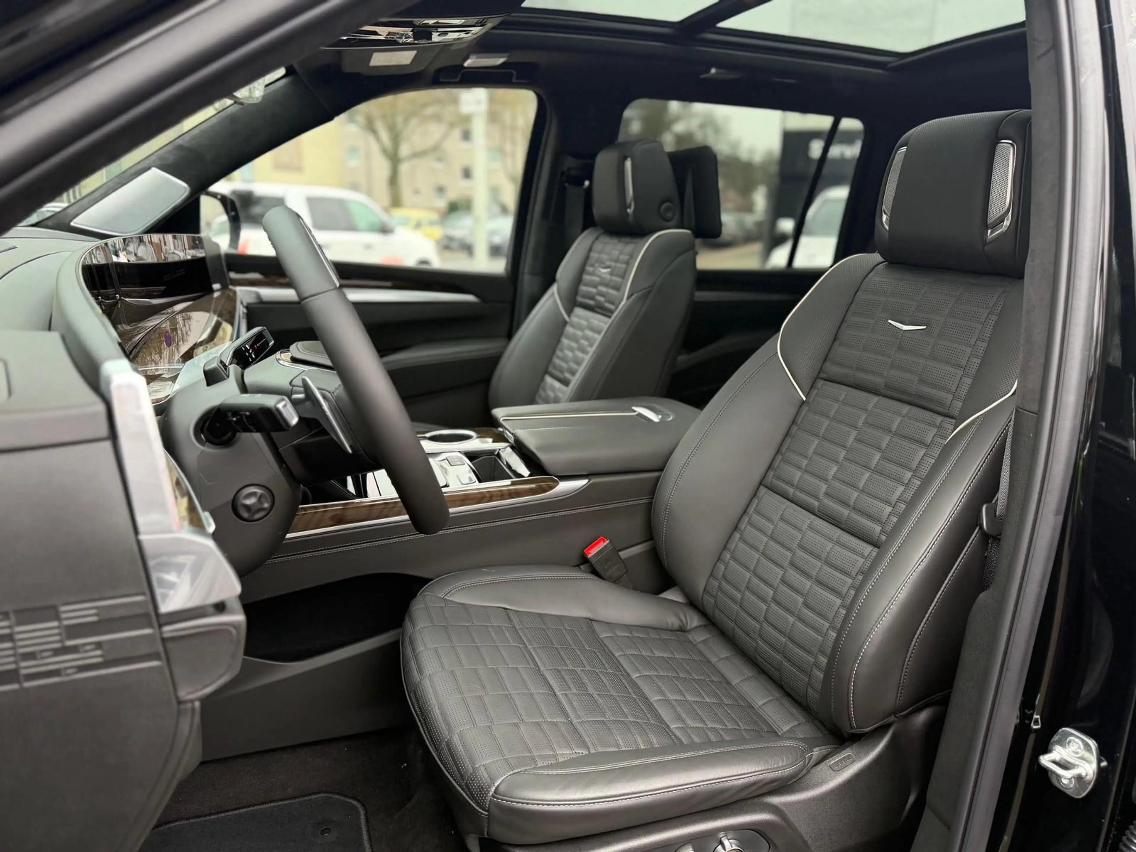 Cadillac Escalade ESV 6.2 V8 Platinum Sport ABV + 2026 — photo 12