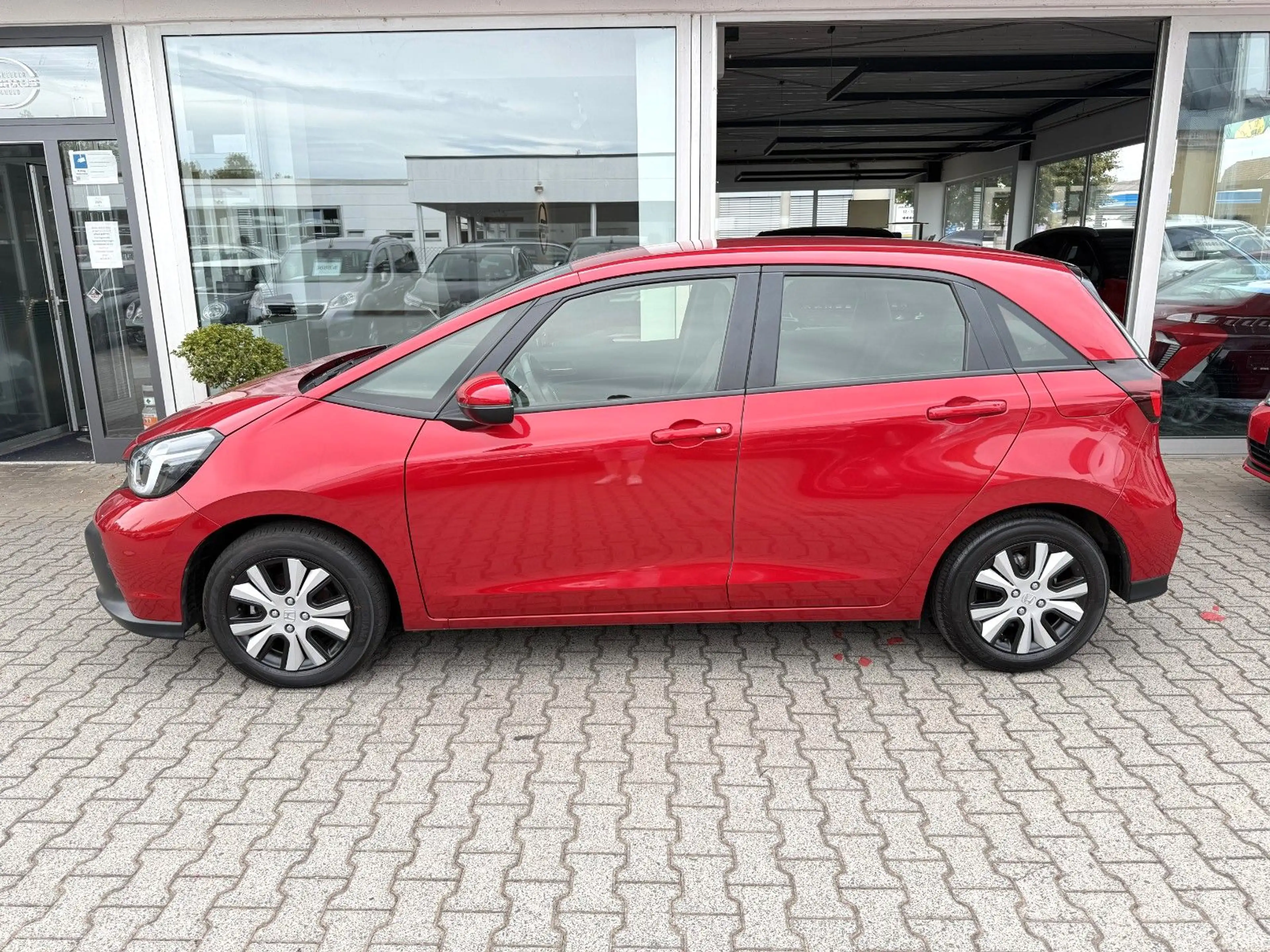 Honda Jazz 1.5 i-MMD Hybrid Elegance *1. HAND*8600 KM* — photo 2
