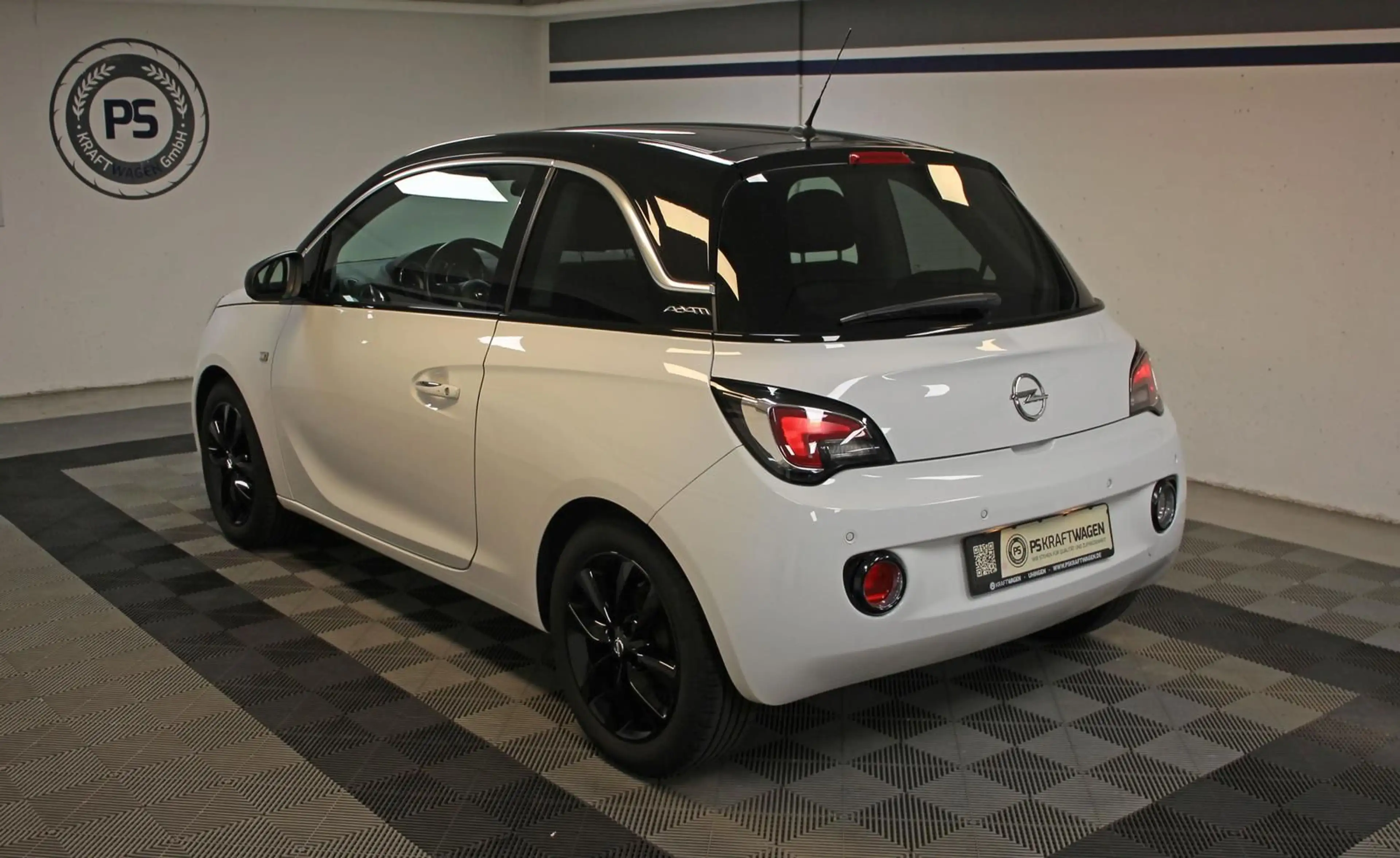 Opel Adam 1.4 "120 Jahre" SPORTSITZE ALU SHZ TEMP DAB — photo 4