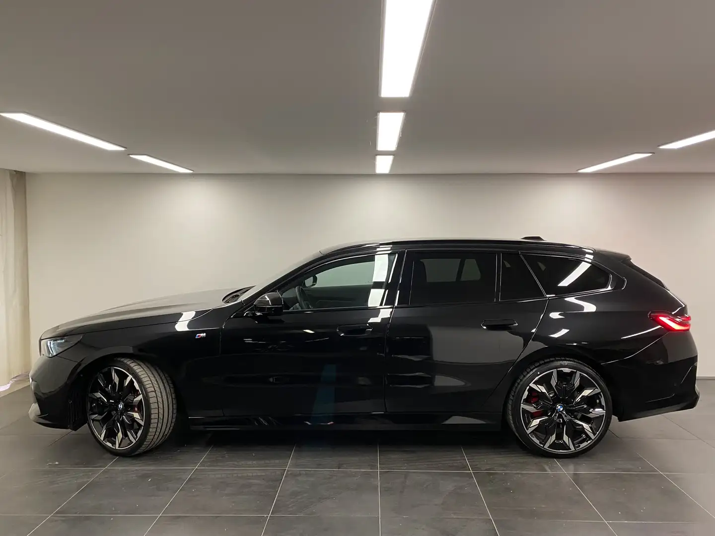 BMW 540 d xDrive Touring M Sportpaket Head-Up DAB Schwarz - 2