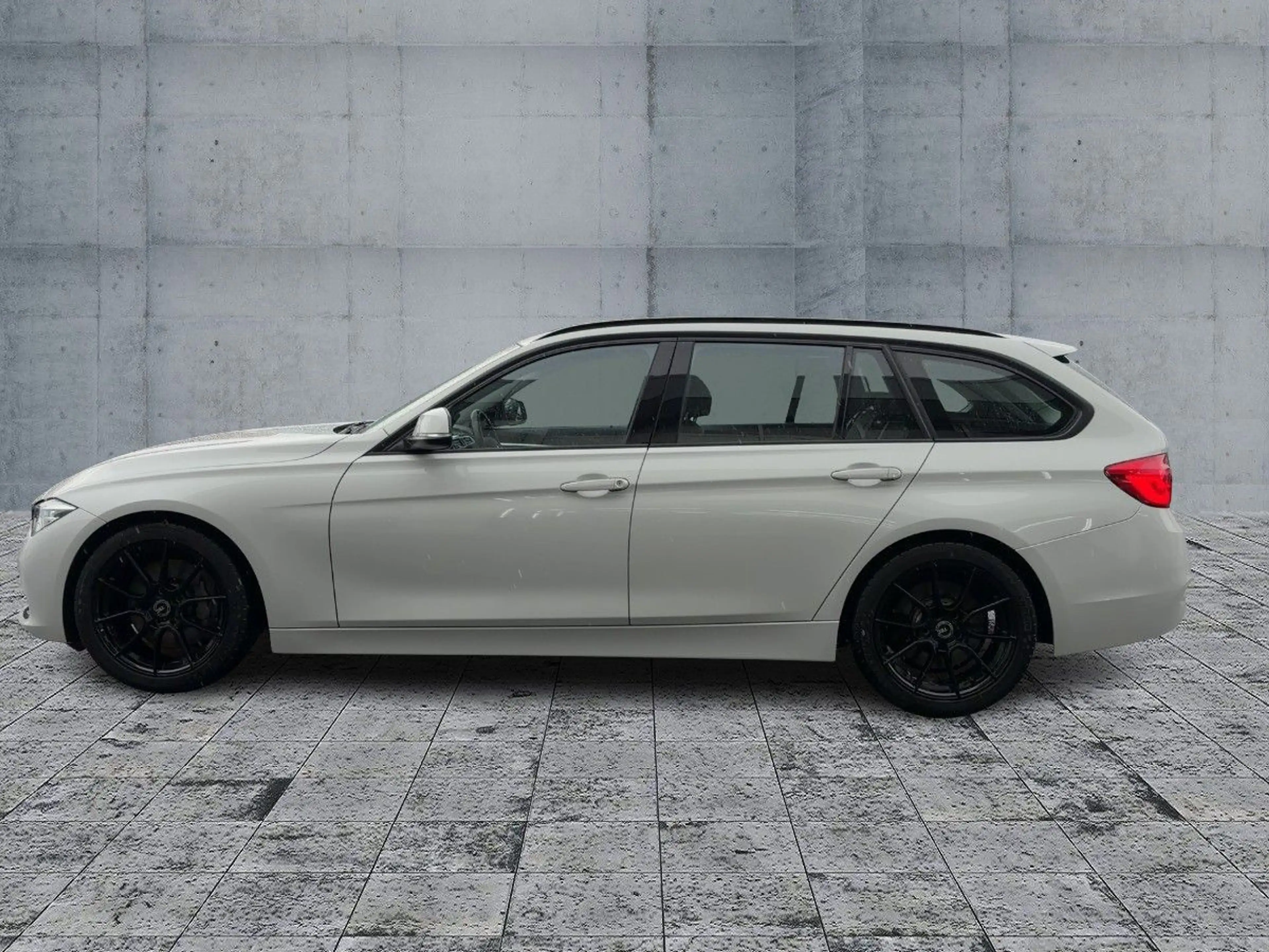 BMW 340 i xDrive SPORT LED+NAV+RFK+SHZ+GRA+PANO+LM18" — photo 4