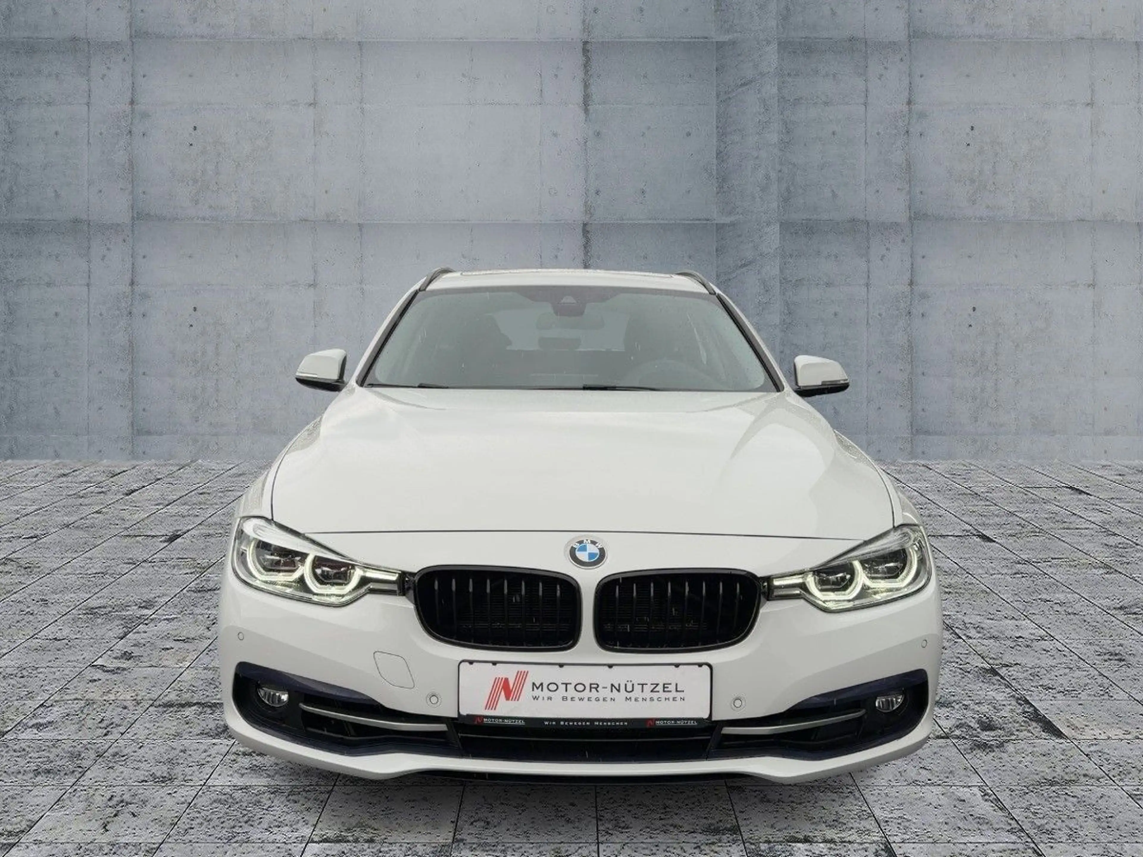 BMW 340 i xDrive SPORT LED+NAV+RFK+SHZ+GRA+PANO+LM18" — photo 3