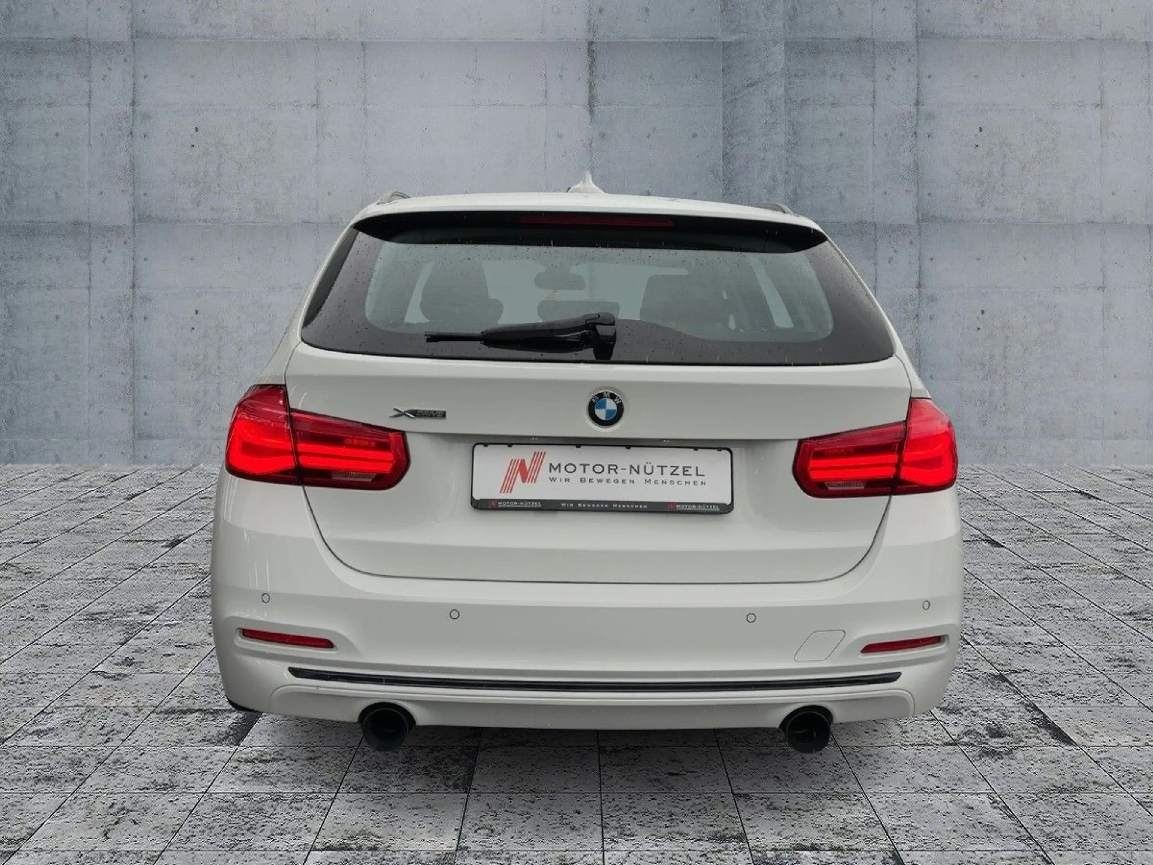BMW 340 i xDrive SPORT LED+NAV+RFK+SHZ+GRA+PANO+LM18" — photo 5