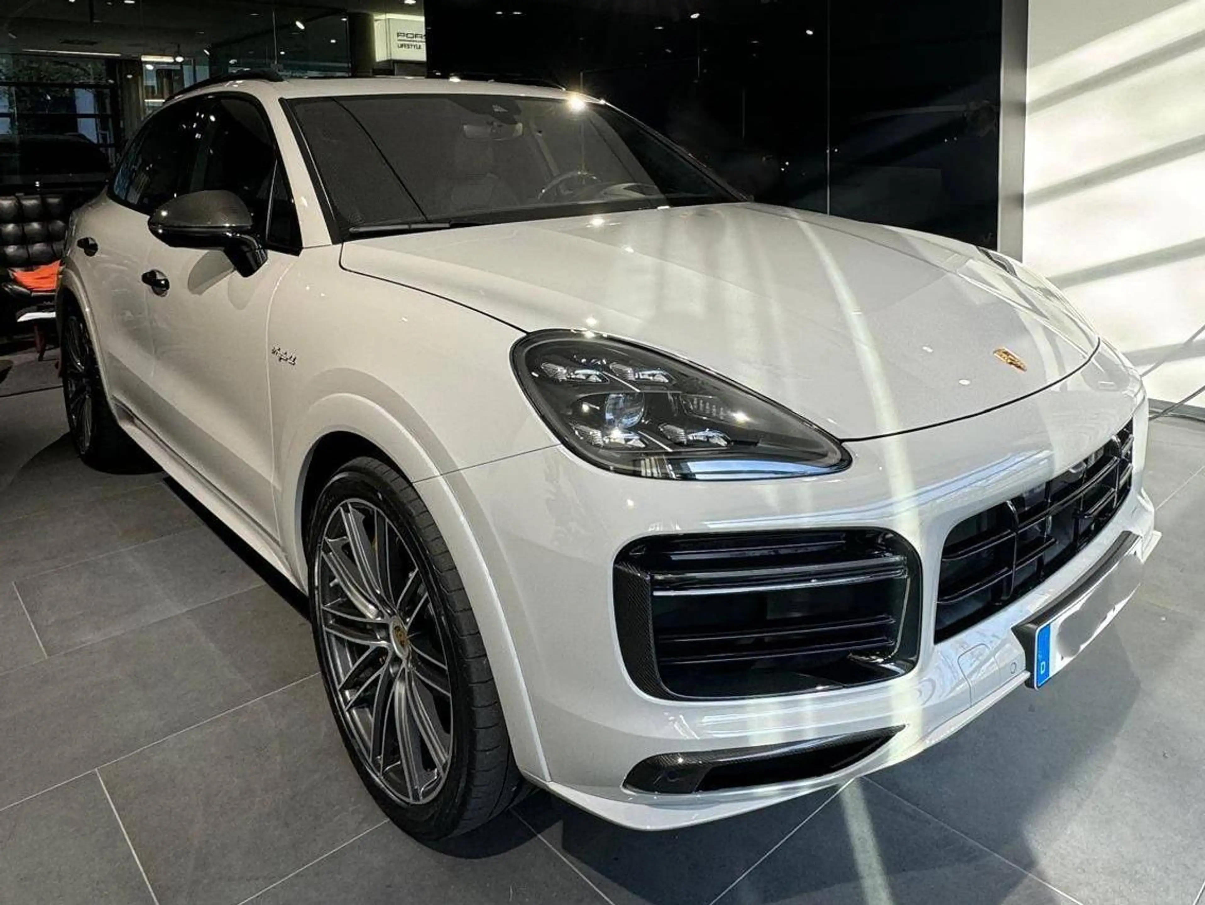 Porsche Cayenne Turbo S E-Hybrid*Carbon Paket*APPROVED — photo 8
