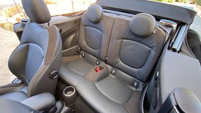 MINI John Cooper Works Cabrio Aut.