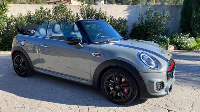 Imagine MINI John Cooper Works Cabrio Aut.