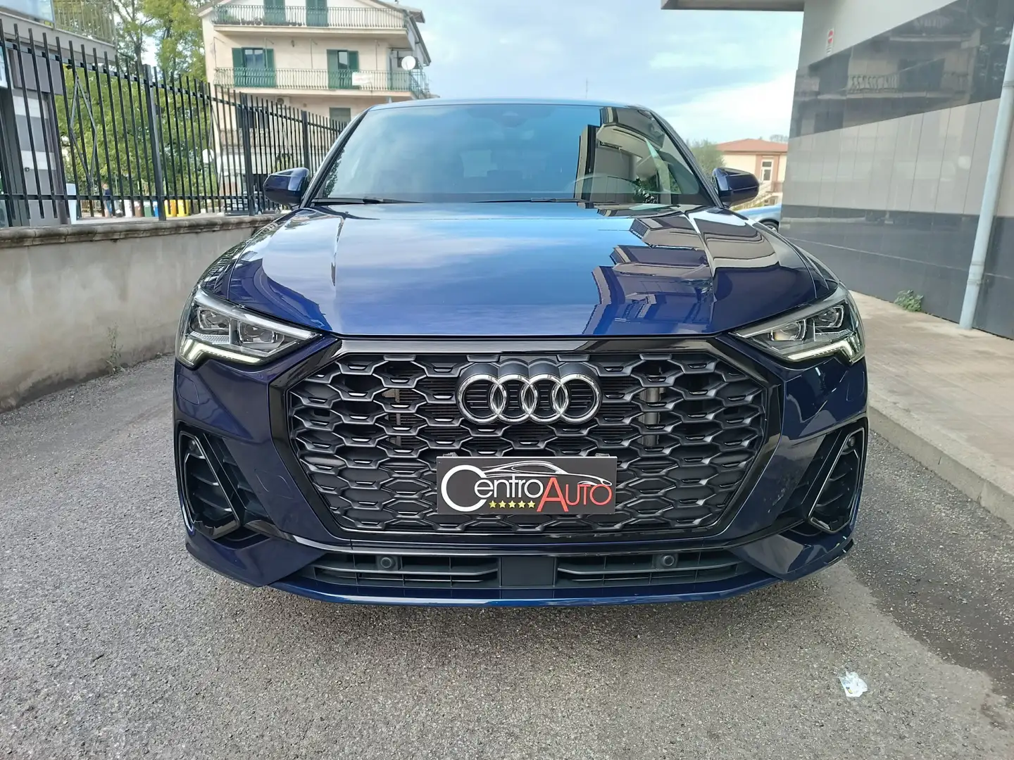 Audi Q3 Sportback 45 1.4 tfsi e S line Matrix Blu/Azzurro - 1