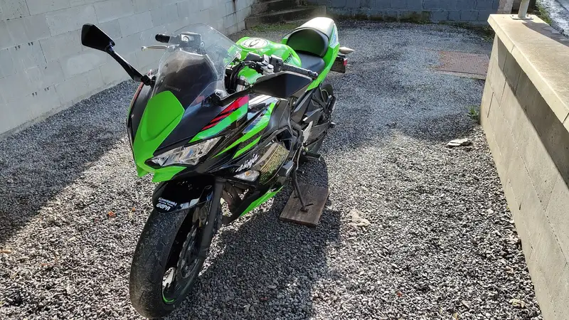 Kawasaki Ninja 650 - foto 3