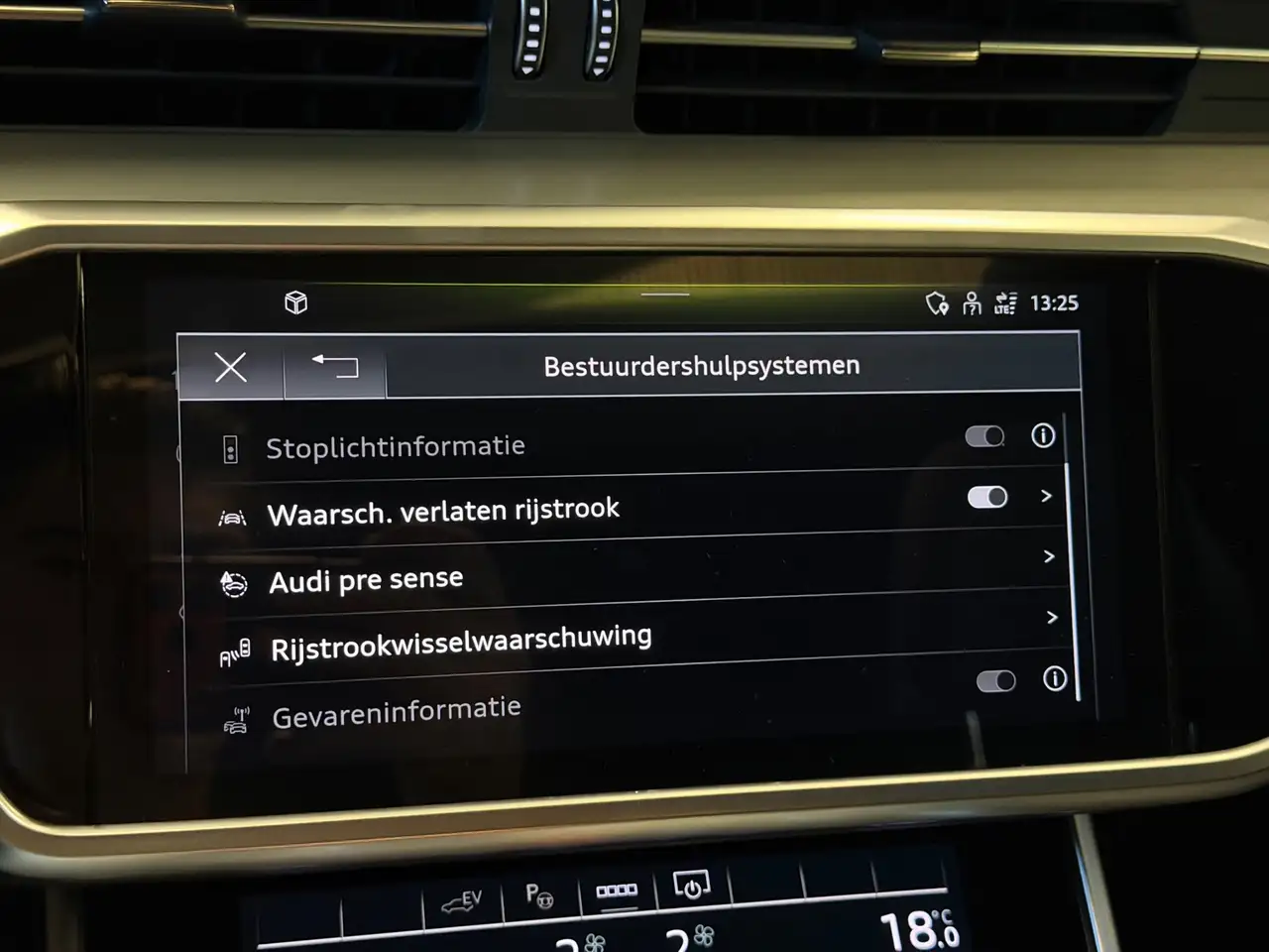 Audi A6 Avant 50 TFSI e quattro 3X S-Line Bomvol!, миниатюра 24