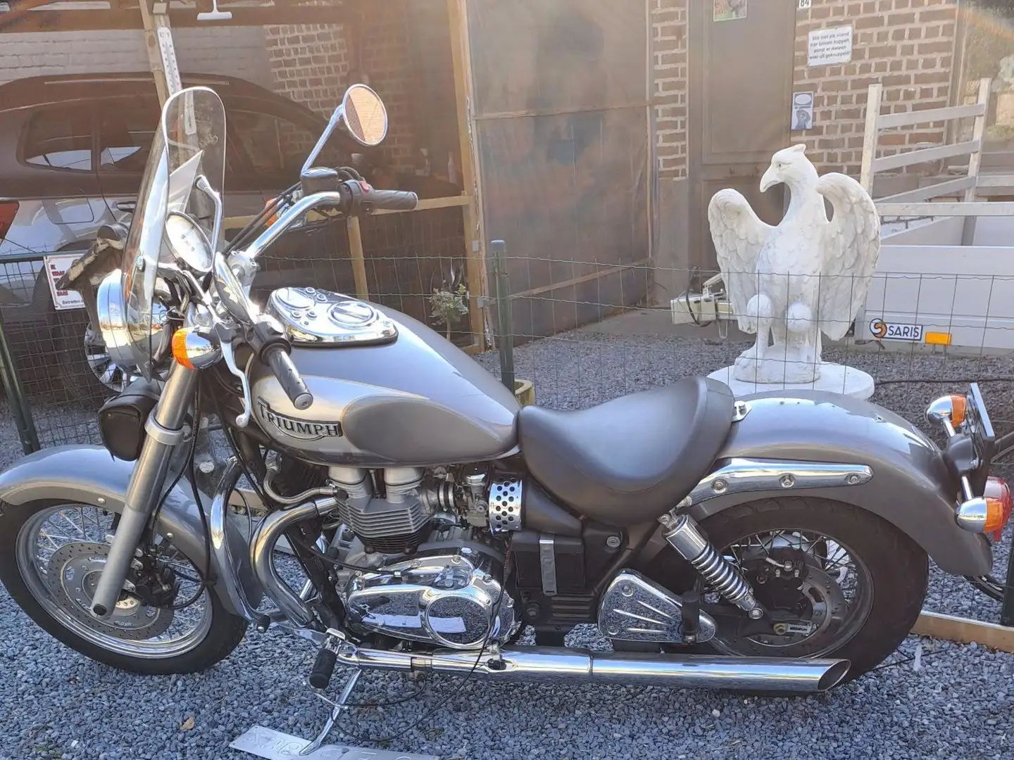 Triumph Bonneville America Gris - 2