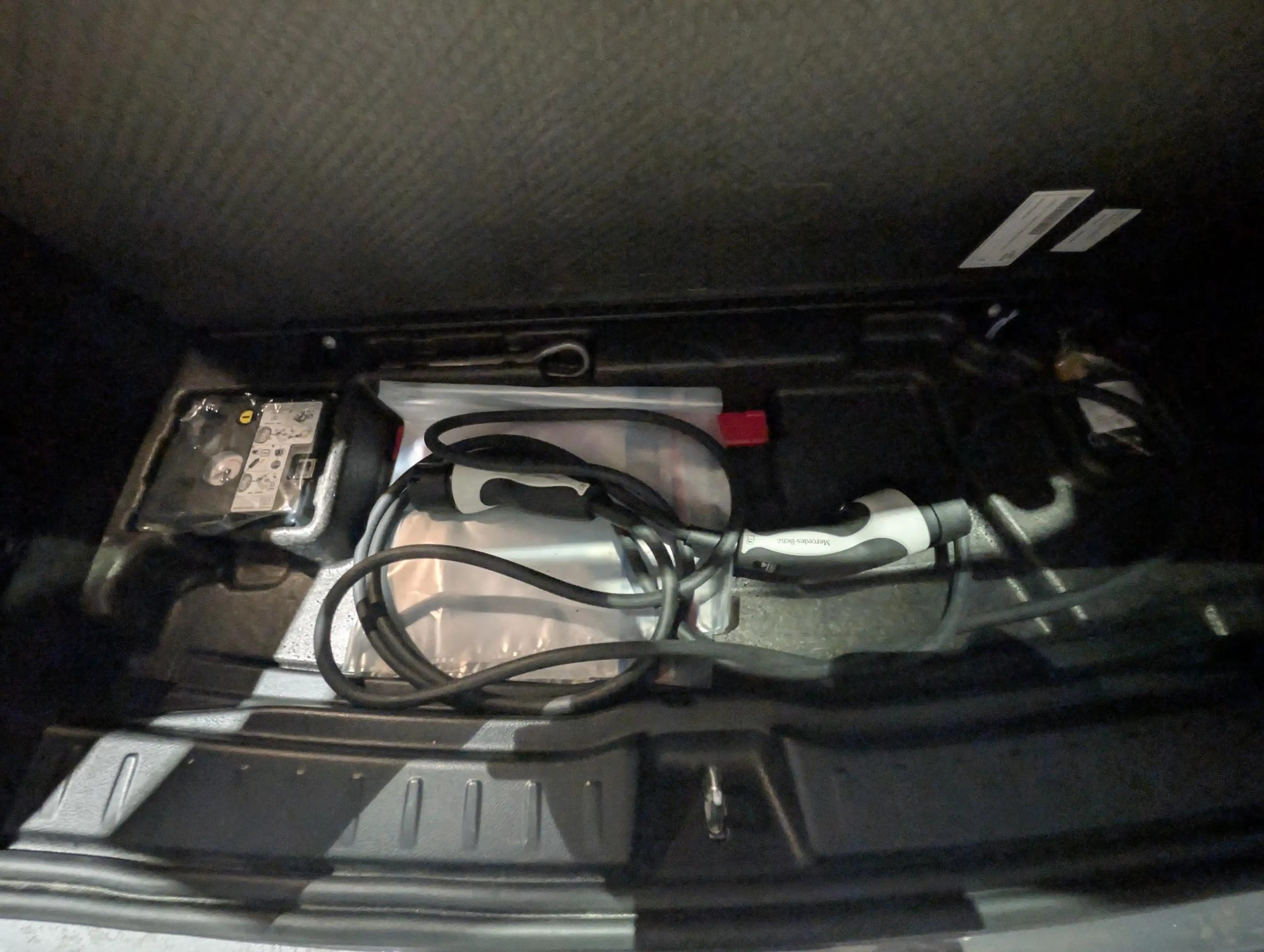 Mercedes-Benz EQA 250 EQA AMG Line — photo 14