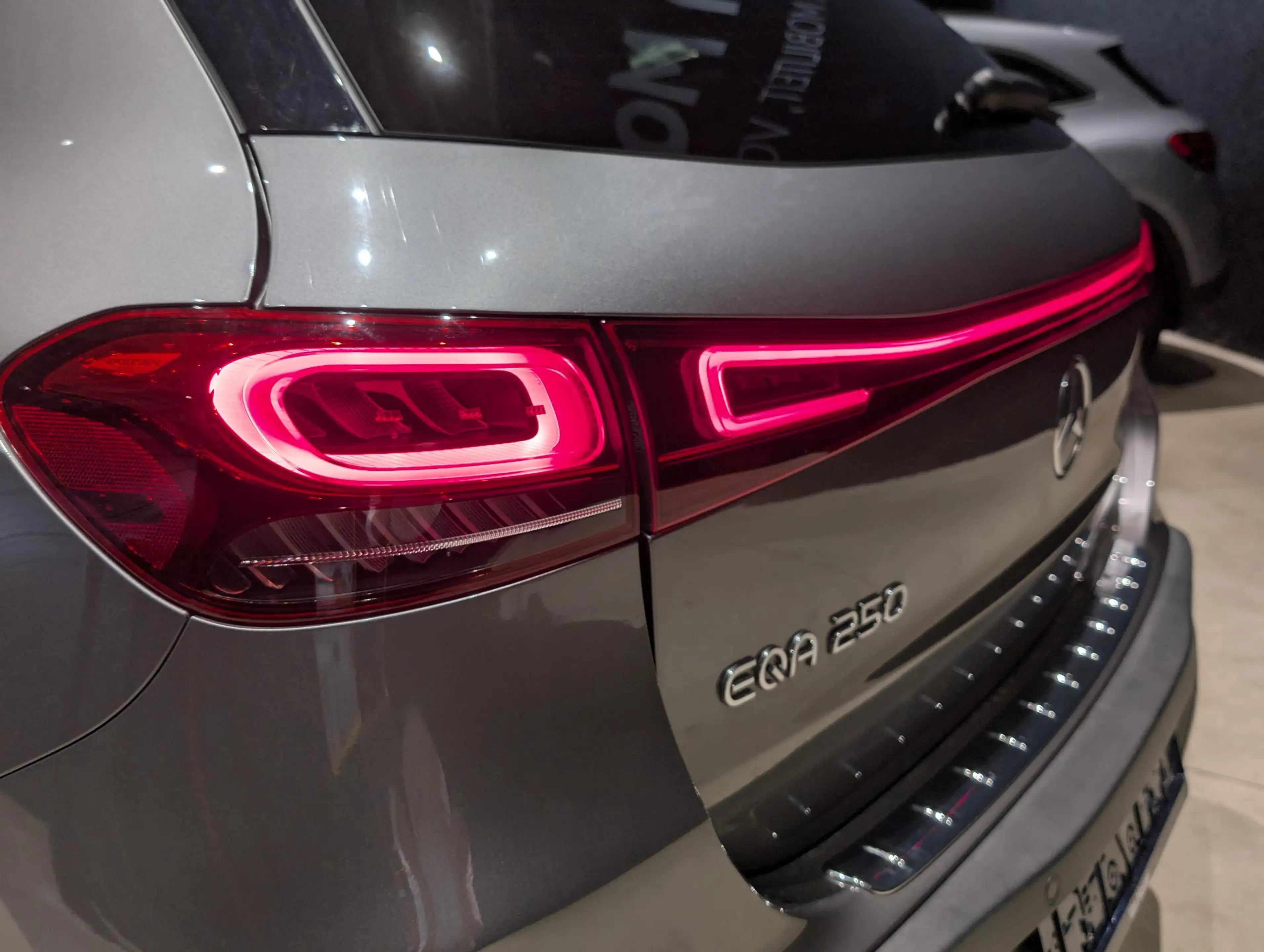 Mercedes-Benz EQA 250 EQA AMG Line — photo 7