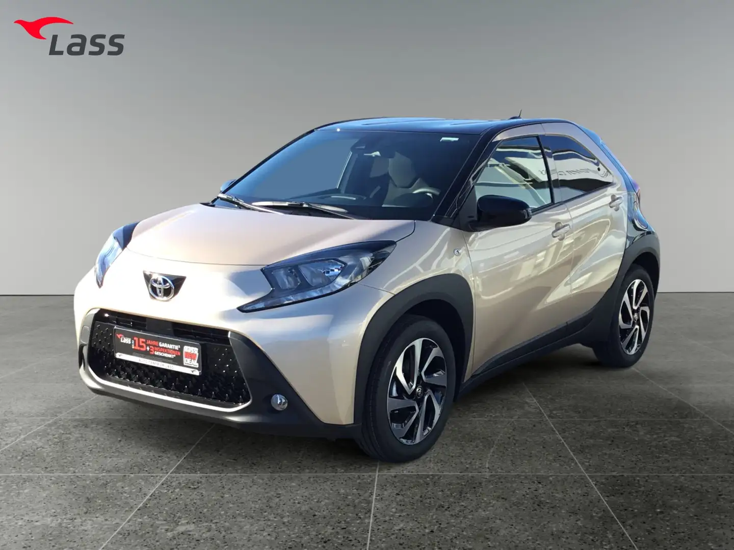 Toyota Aygo X 1.0 Team D LED, Smart Connect, Kamera Beige - 2