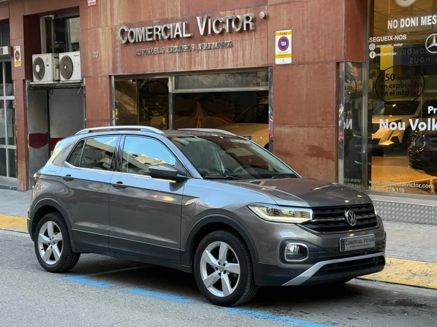 Volkswagen T-Cross 1.0 TSI Sport 85kW Grau - 1