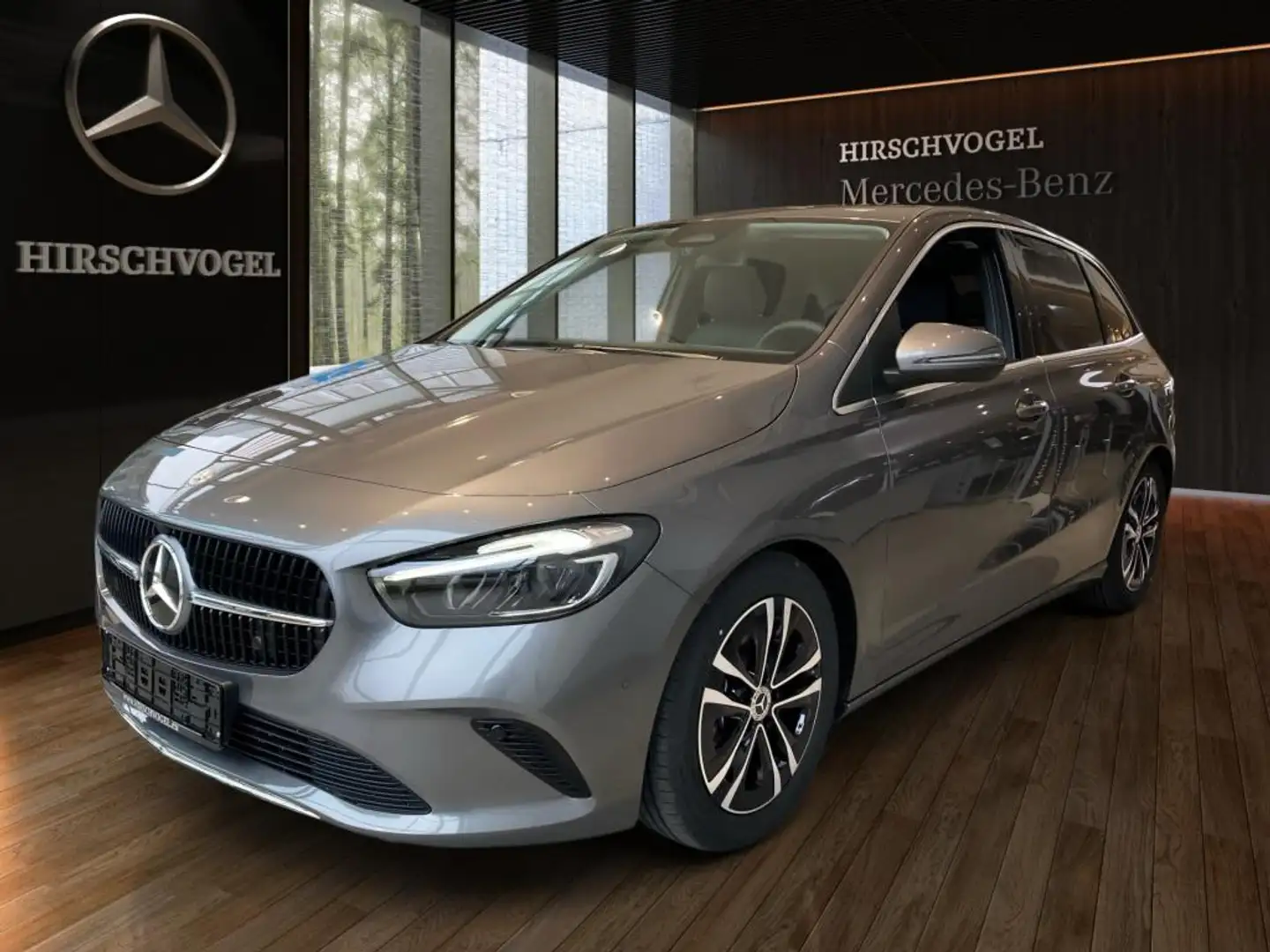 Mercedes-Benz B 180 Progressive+AHK+MBUX+Navi-Prem+LED+Kam+PDC Grau - 2