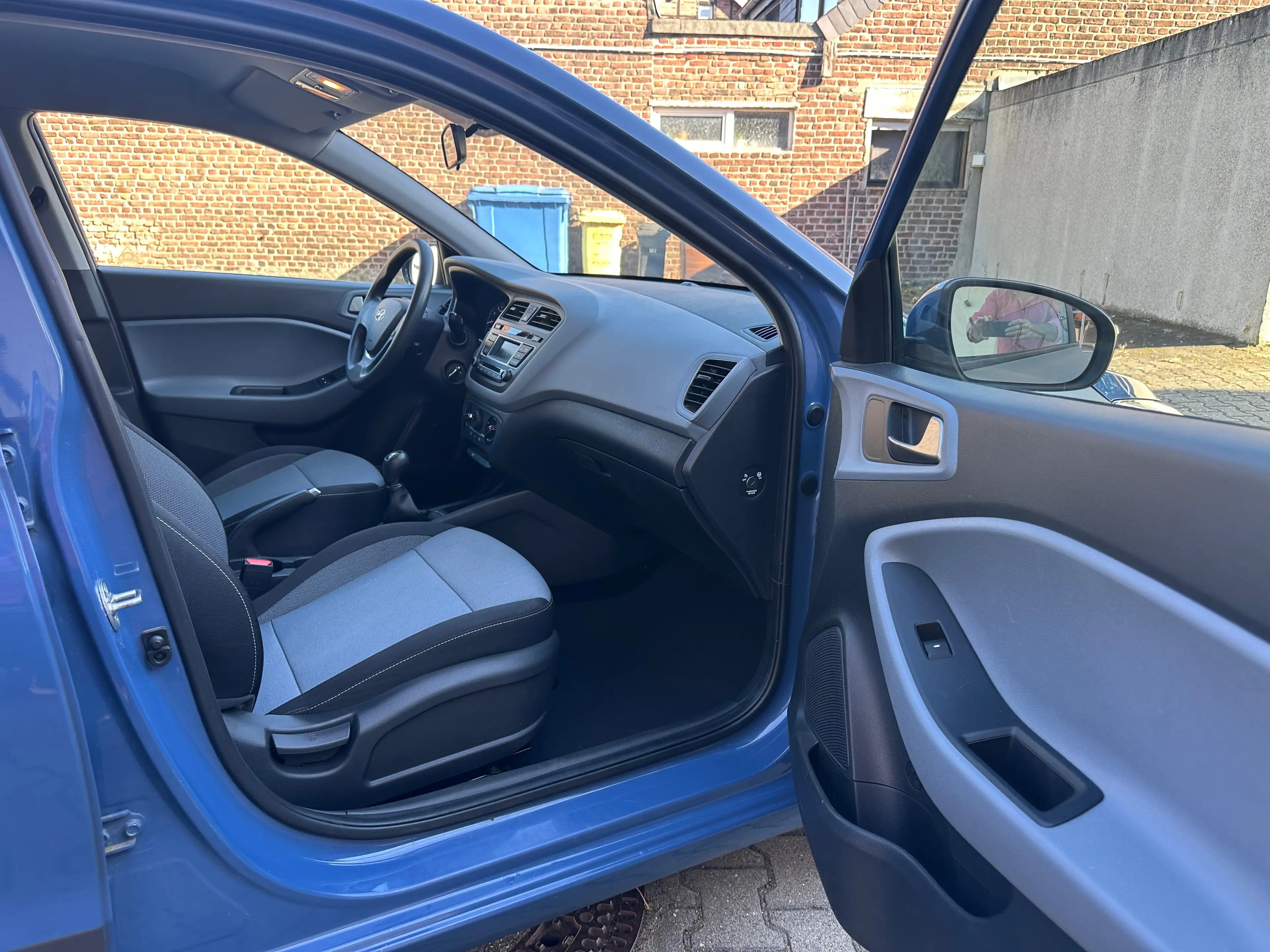 Hyundai i20 i20 blue 1.2 Trend — photo 7