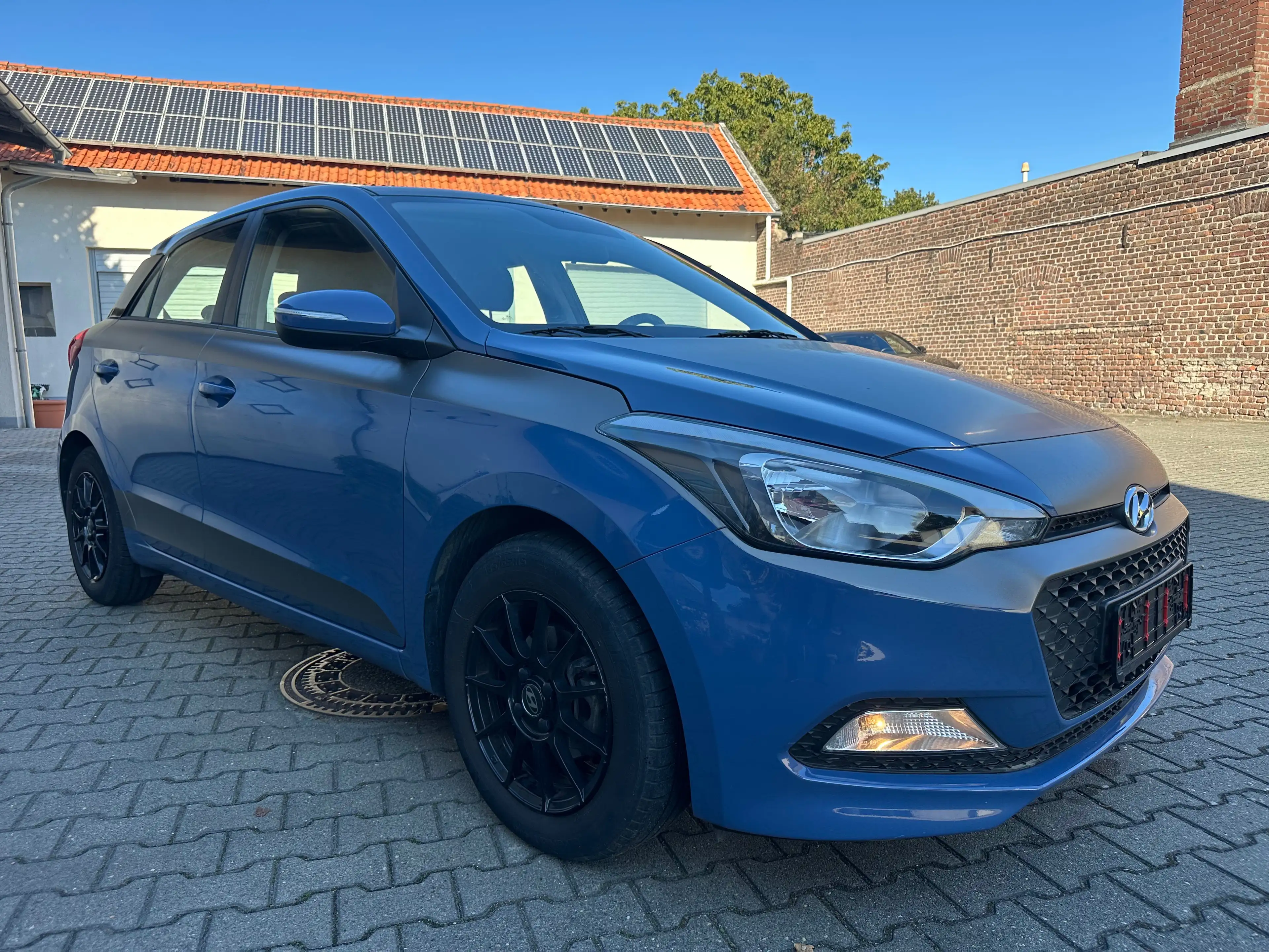 Hyundai i20 i20 blue 1.2 Trend — photo 3