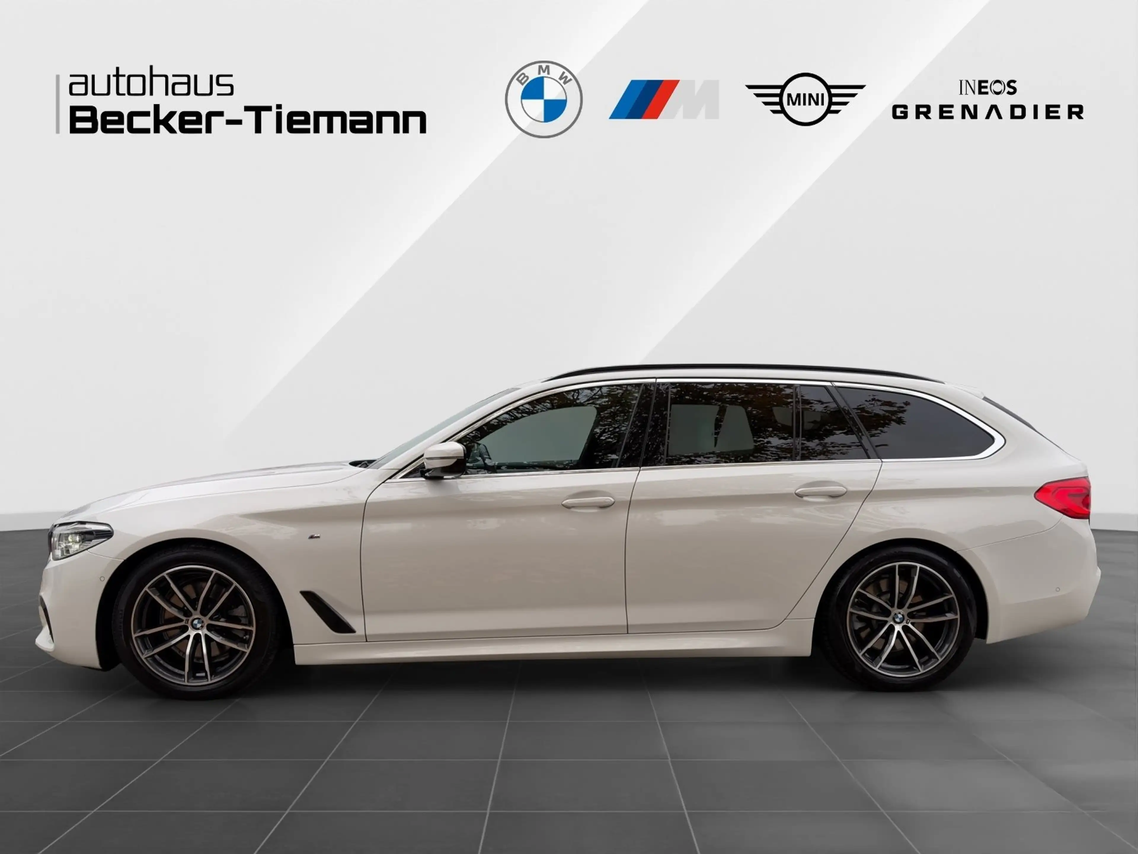 BMW 520 d xDrive Touring M Sport Leder AHK Standhz. HUD Dr — photo 3