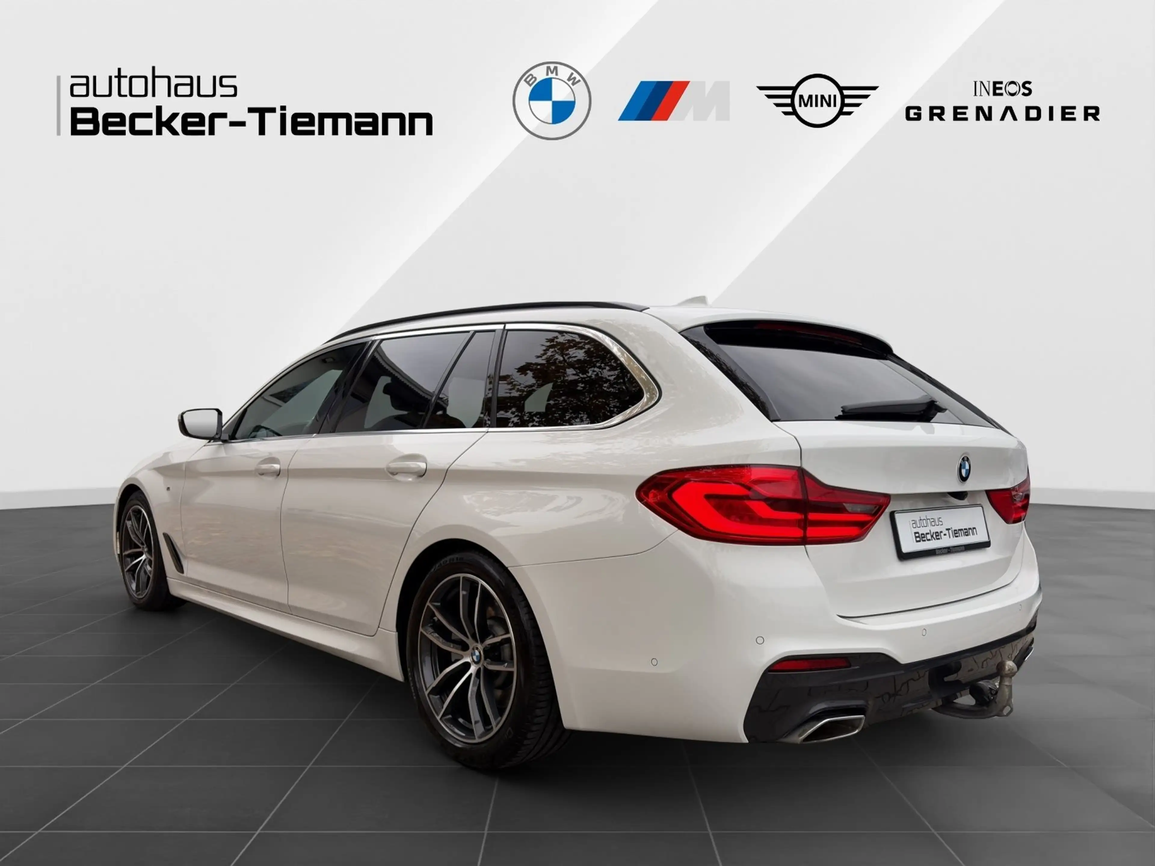 BMW 520 d xDrive Touring M Sport Leder AHK Standhz. HUD Dr — photo 4