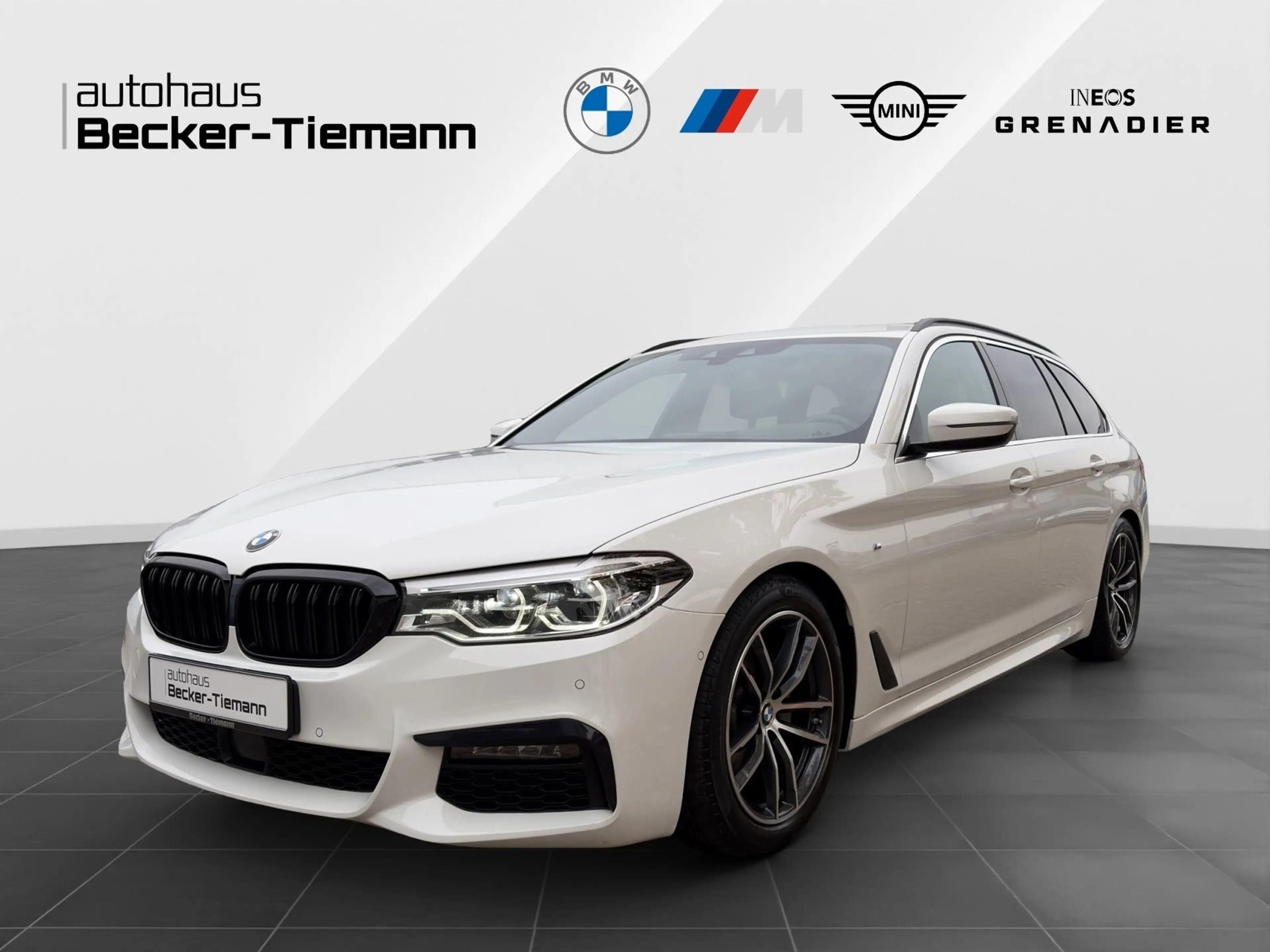 BMW 520 d xDrive Touring M Sport Leder AHK Standhz. HUD Dr