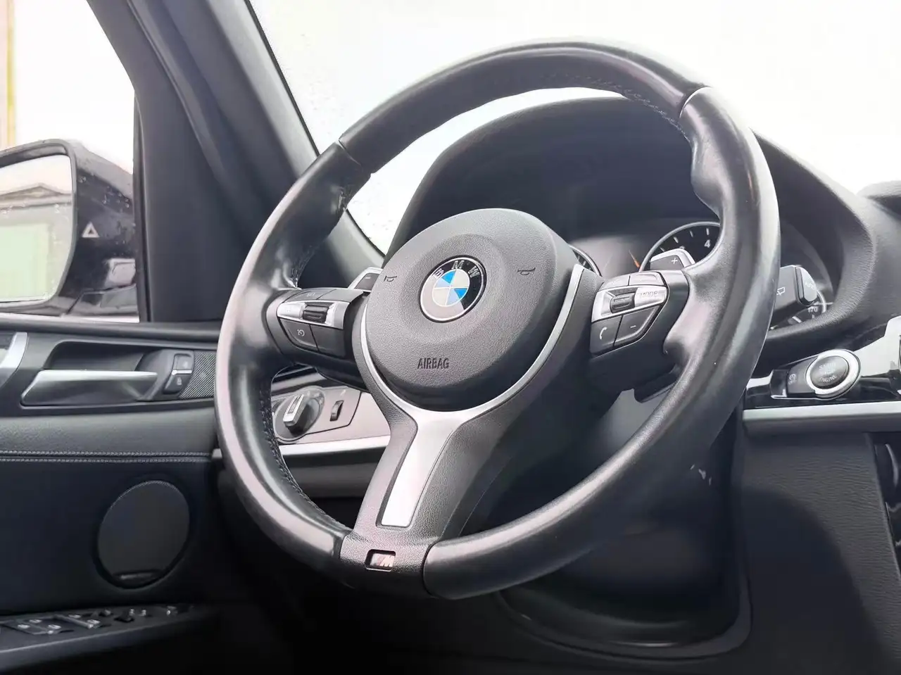 BMW X3 снимка BMW X3