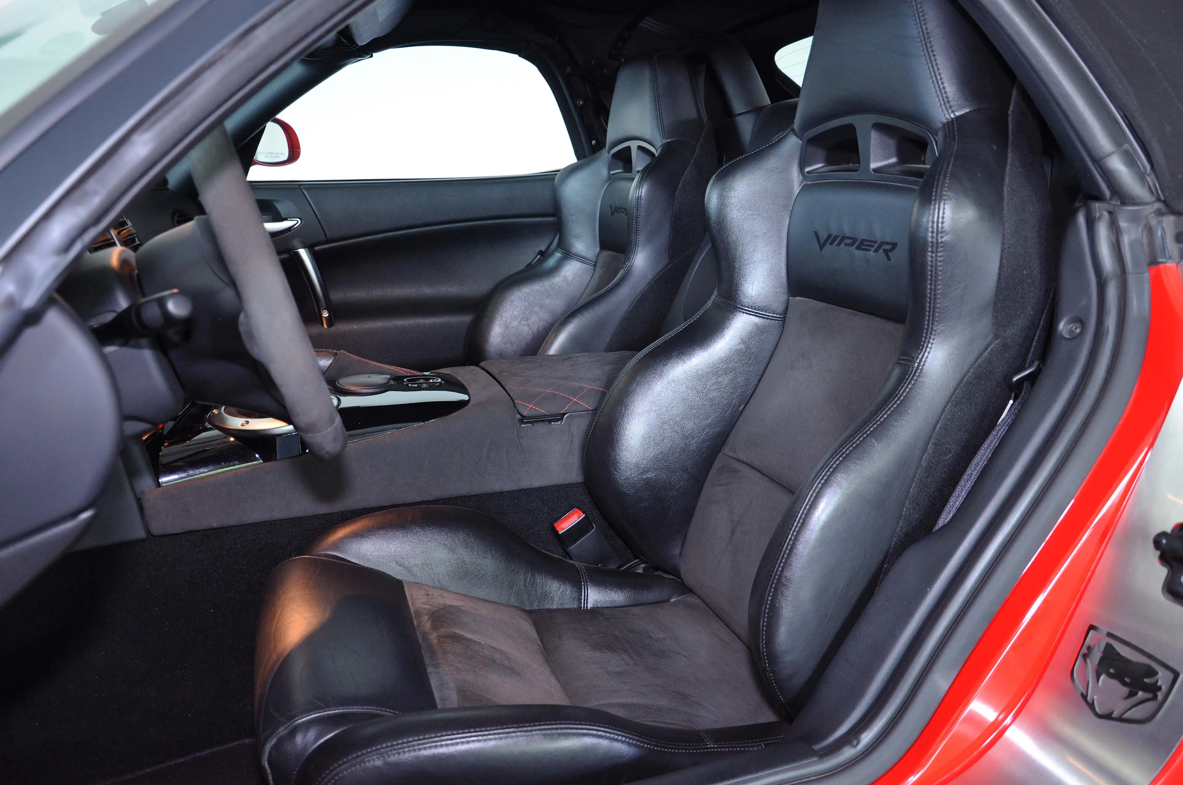 Dodge Viper SRT-10 ! Deutsche Erstzulassung ! Erst 046.565 km ! — photo 11