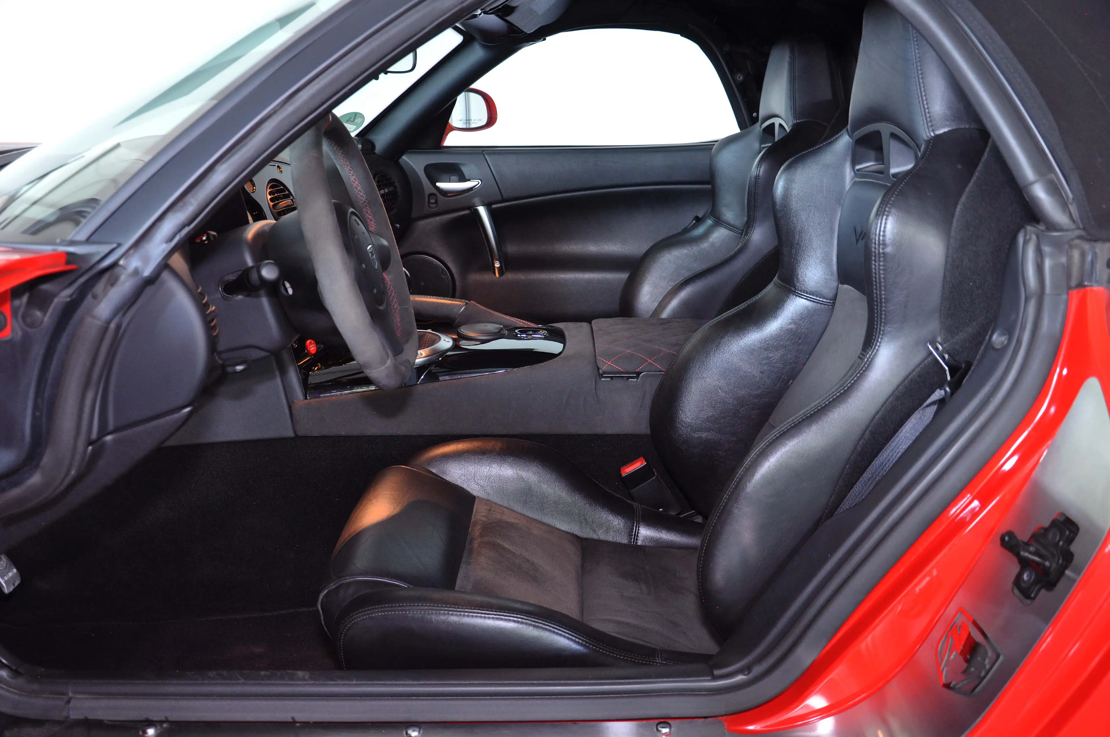 Dodge Viper SRT-10 ! Deutsche Erstzulassung ! Erst 046.565 km ! — photo 9
