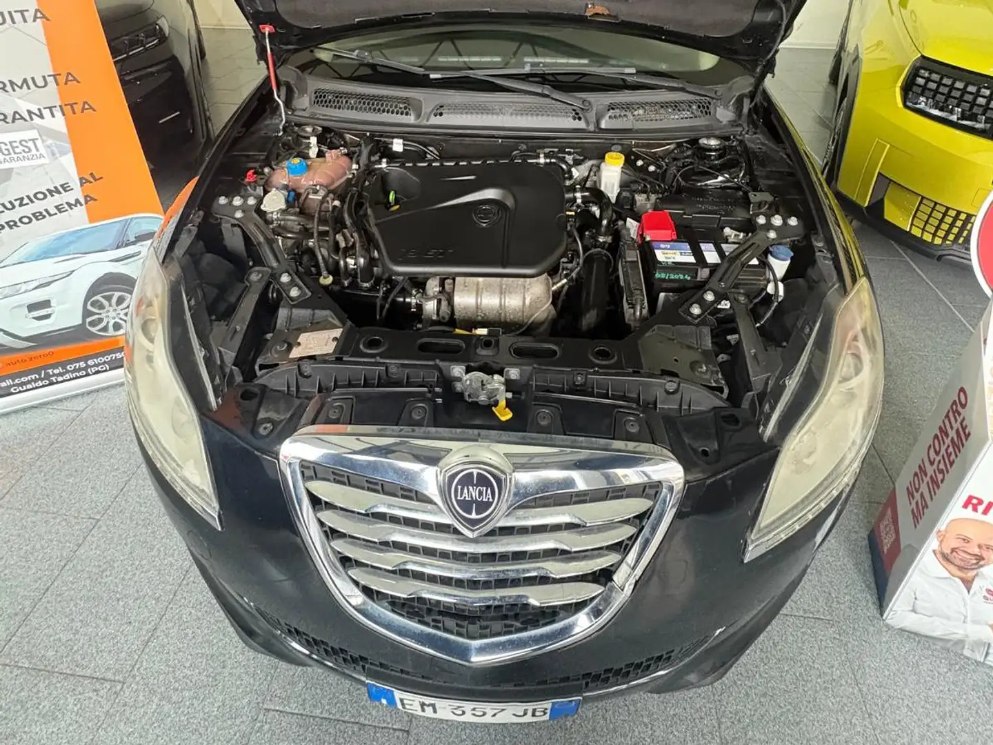 Lancia Delta Delta 1.4 tjt Oro ecochic Gpl 120cv Schwarz - 2