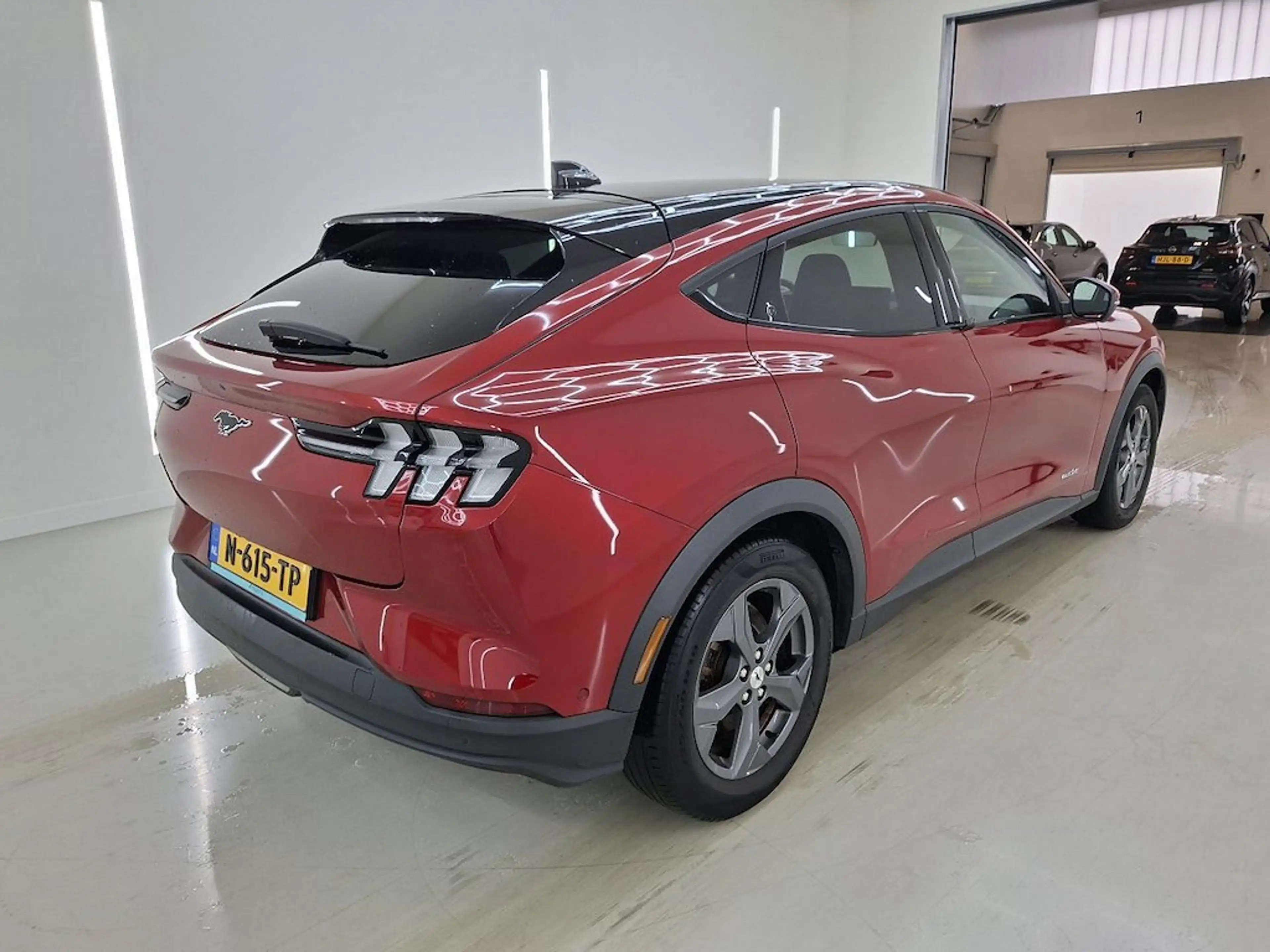 Ford Mustang Mach-E RWD 75 kWh | SOH 94% | Panoramadak | Memory Seats — photo 4