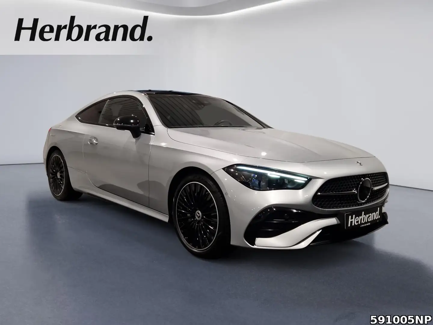Mercedes-Benz CLE 300 4M AMG DIGITAL LIGHT Pano M emory 360° Silber - 2