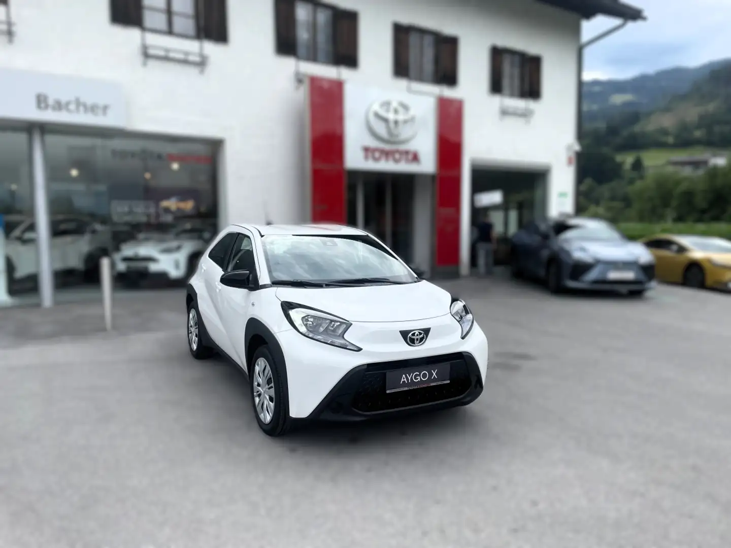 Toyota Aygo X 1,0 Play Weiß - 2