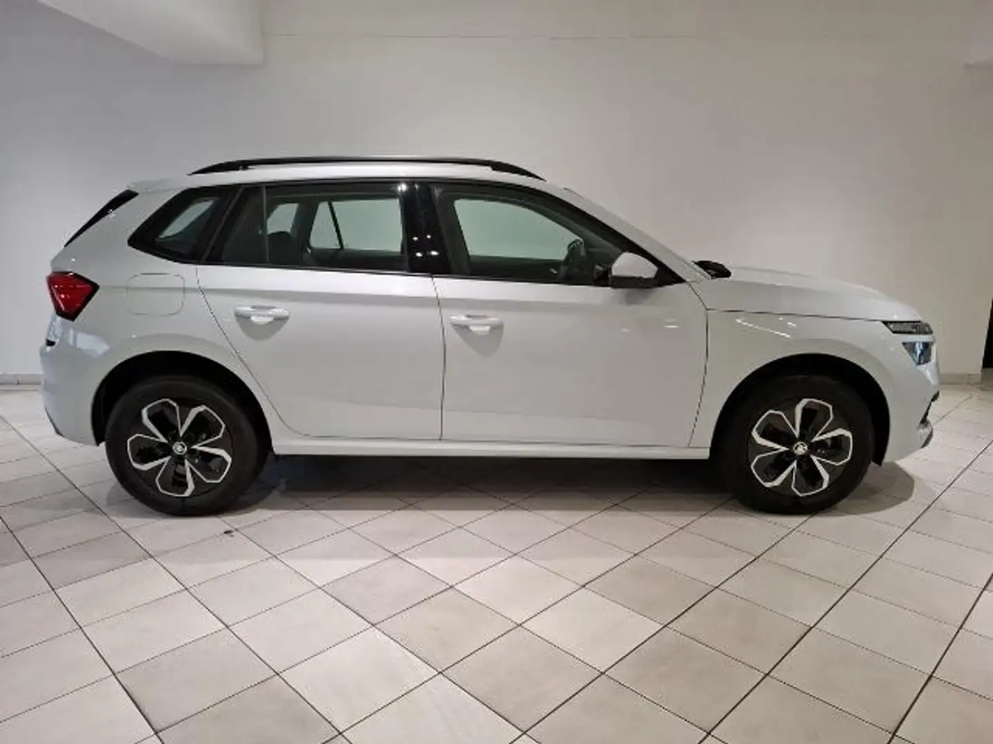 Skoda Kamiq 1.0TSI 5J.Garantie AHK LED SHZ Blanc - 2