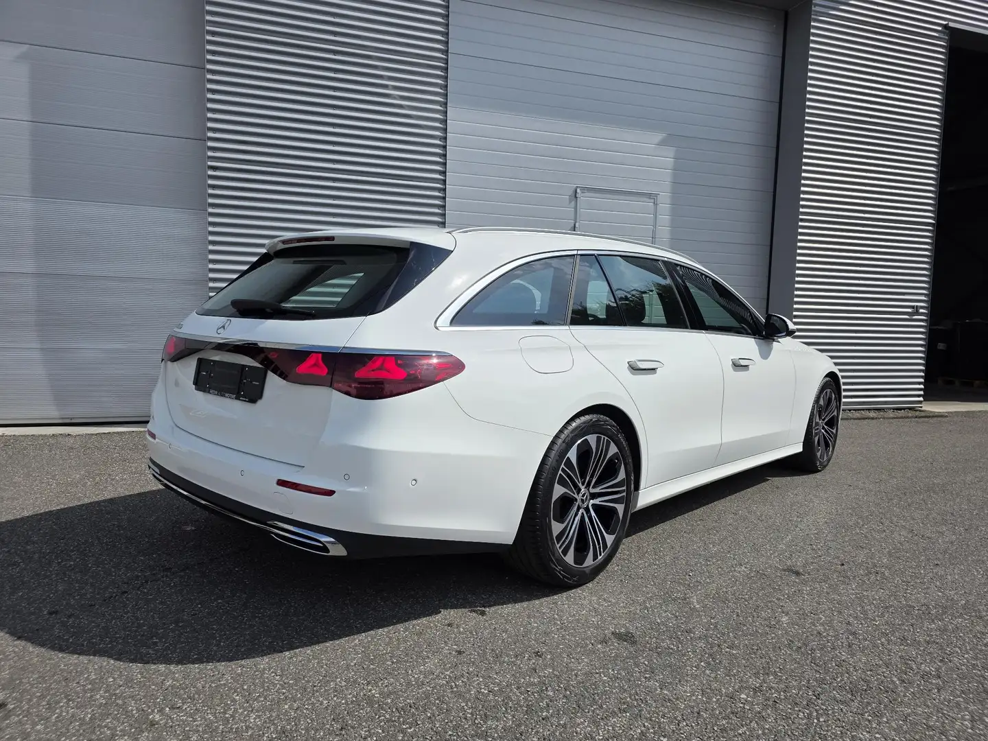 Mercedes-Benz E 200 Break Luxury Line | Panoramisch Dak | Verwarmde Ze Wit - 2