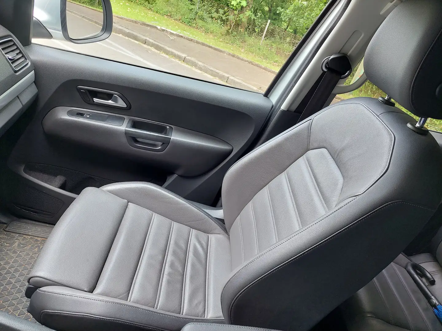 Volkswagen Amarok Amarok 3.0 TDI 4MOTION Autm. Highline Zilver - 2